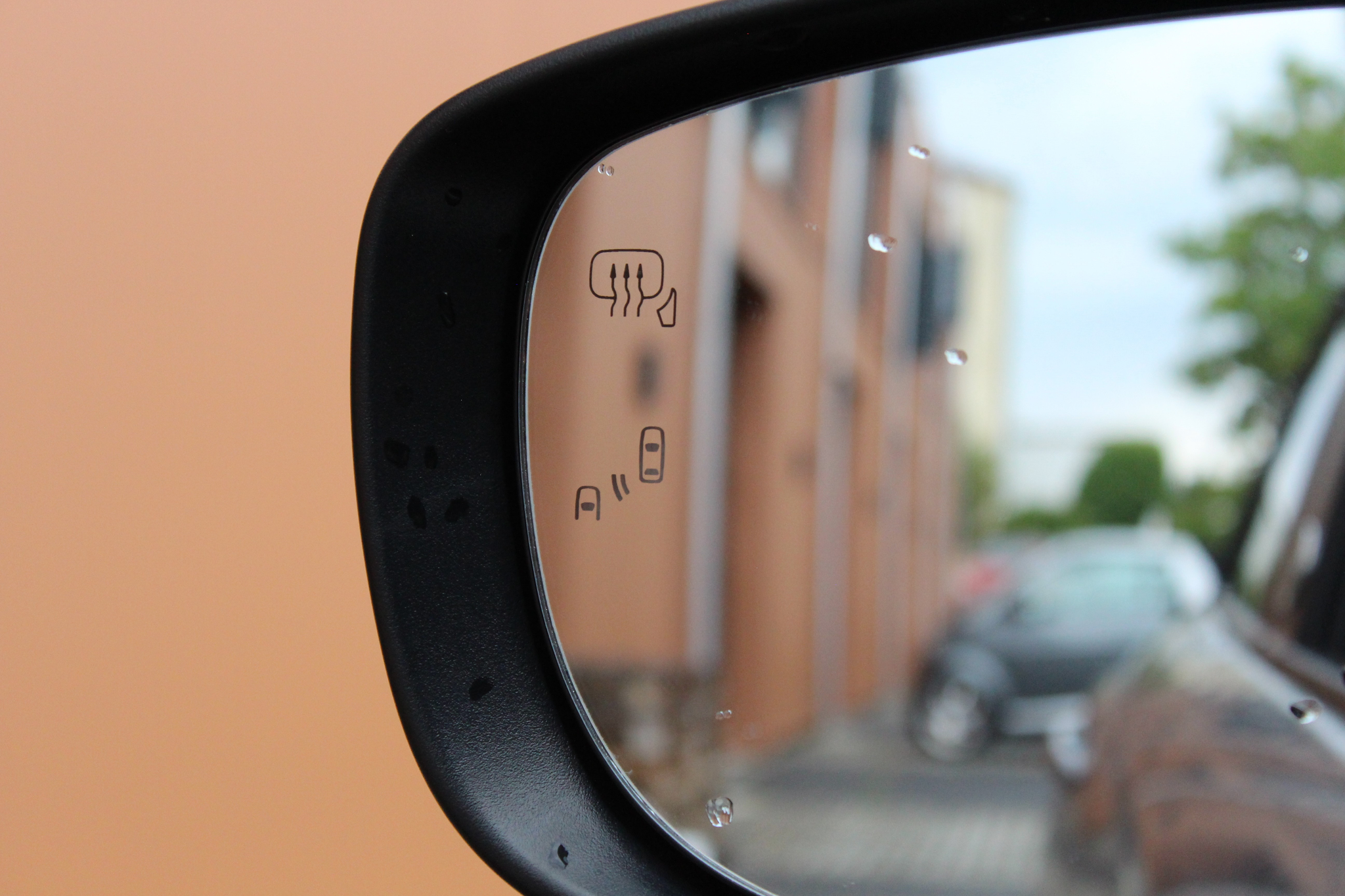 listing desktop thumbnail image 7