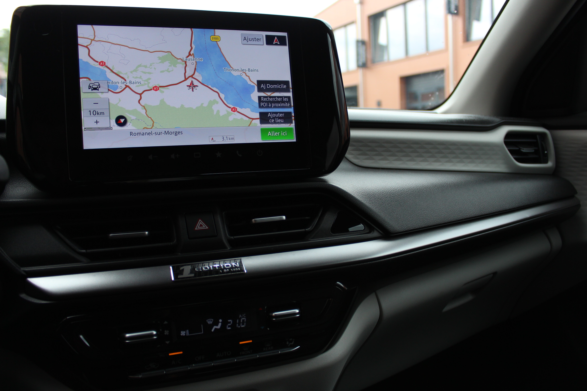 listing desktop thumbnail image 16