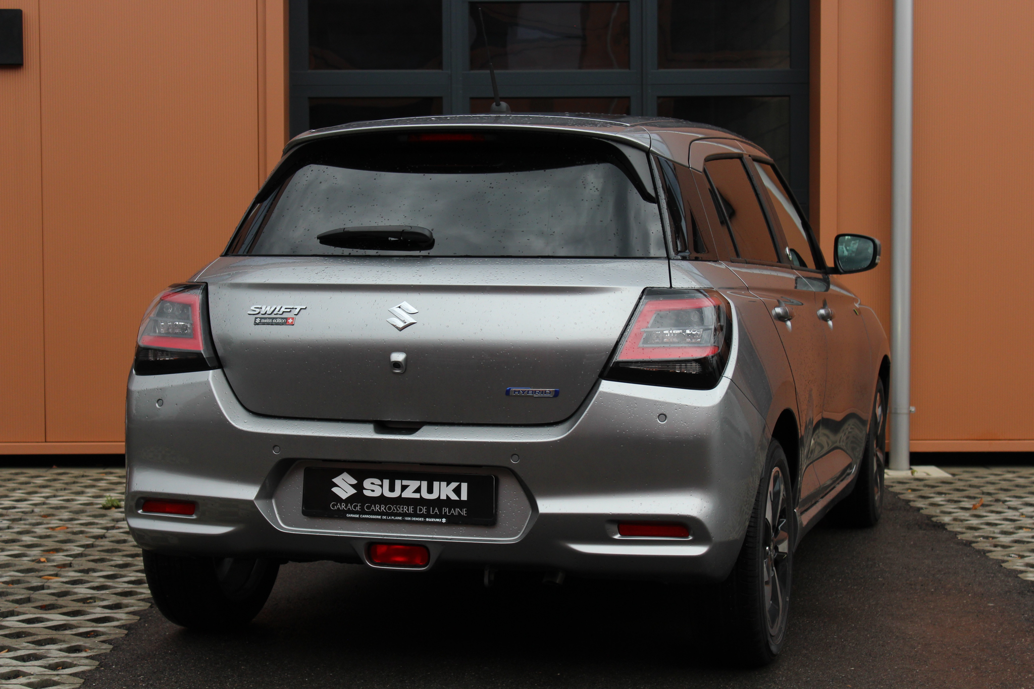 listing desktop thumbnail image 6