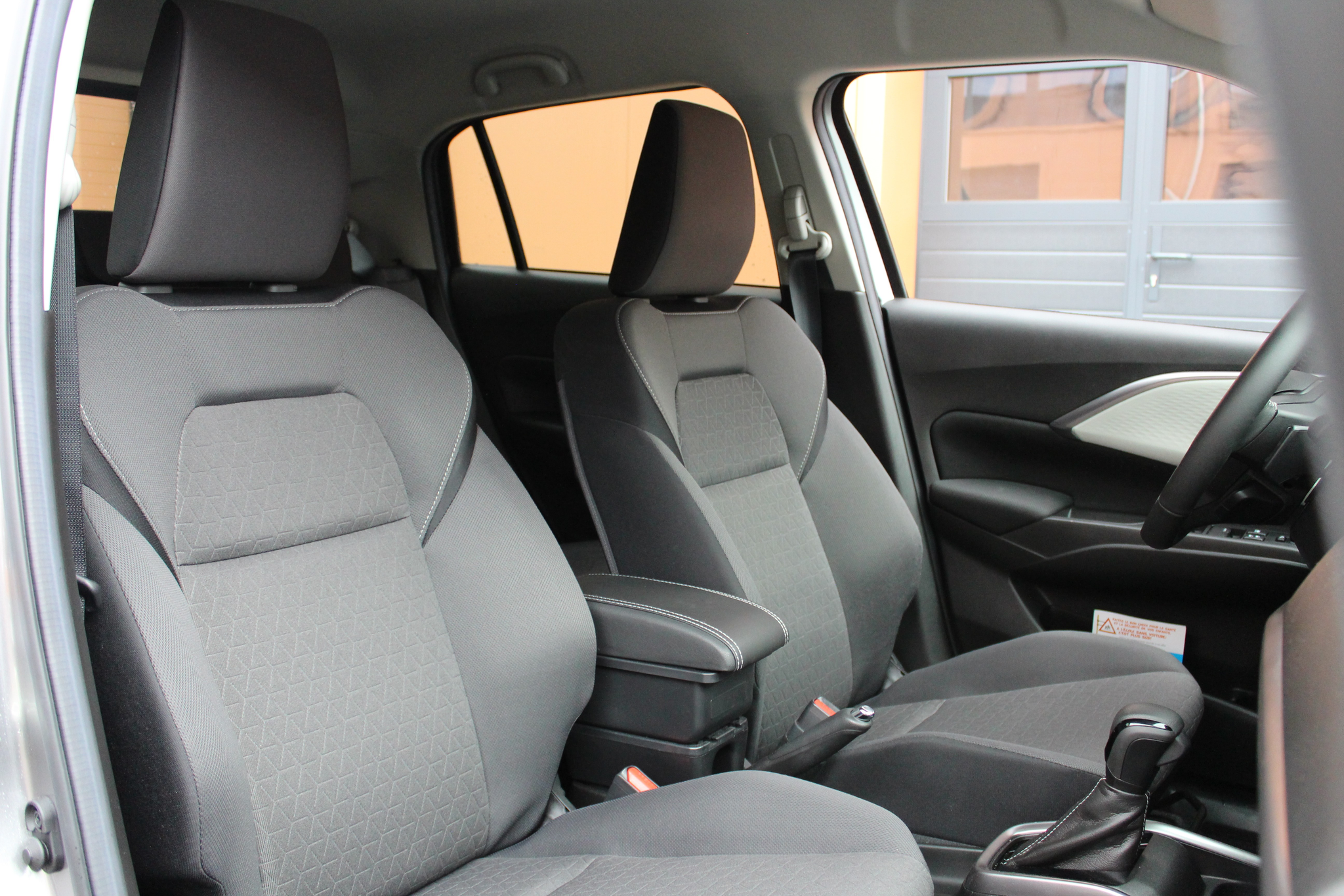 listing desktop thumbnail image 22