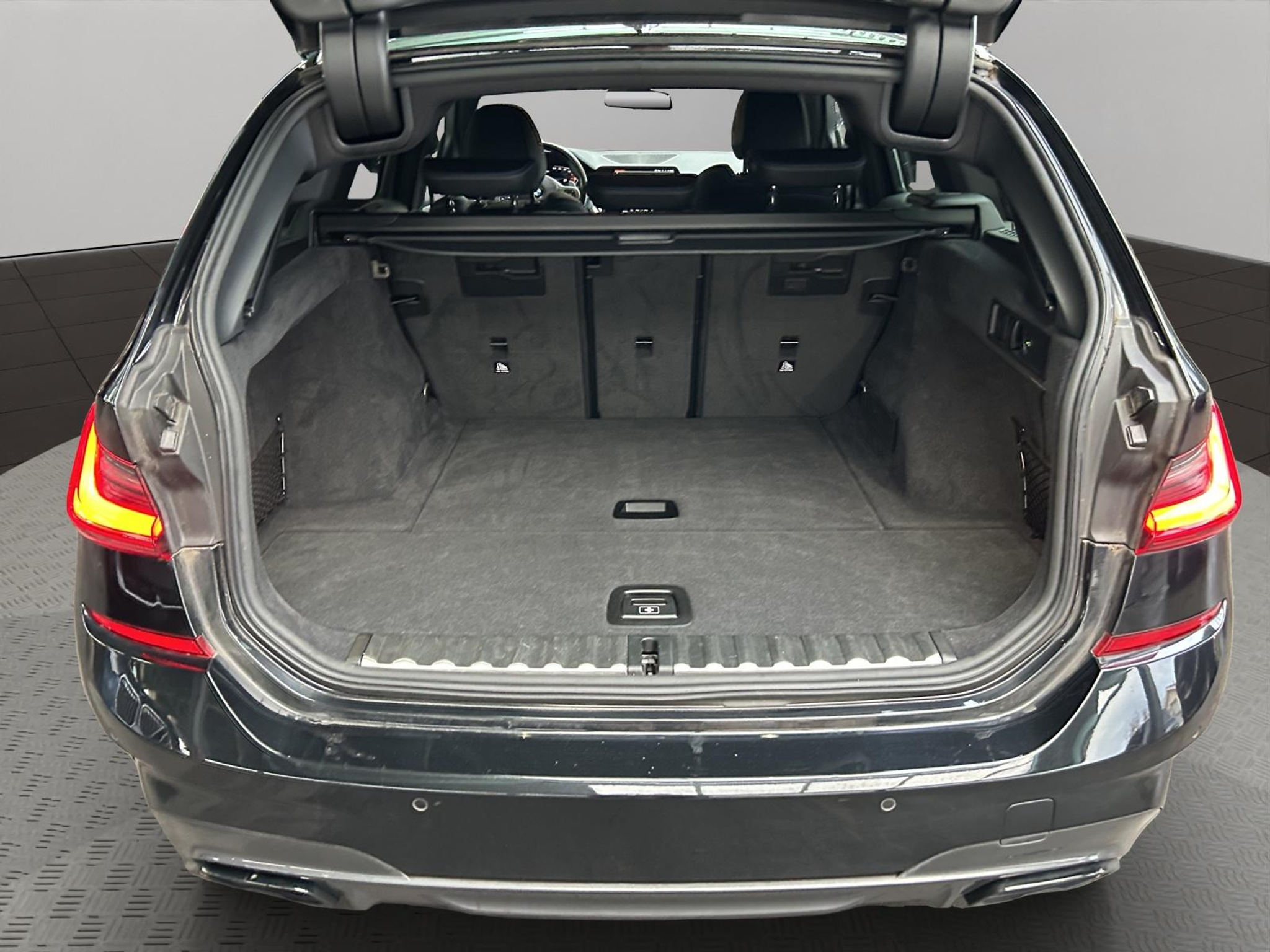 listing desktop thumbnail image 28