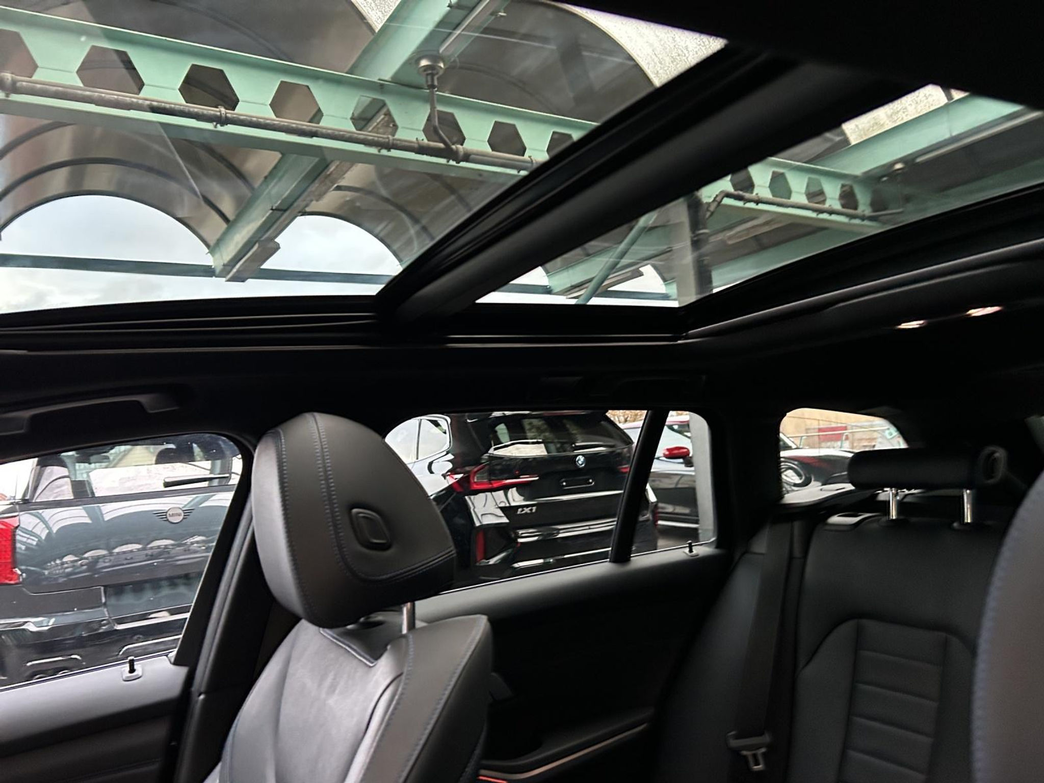 listing desktop thumbnail image 12