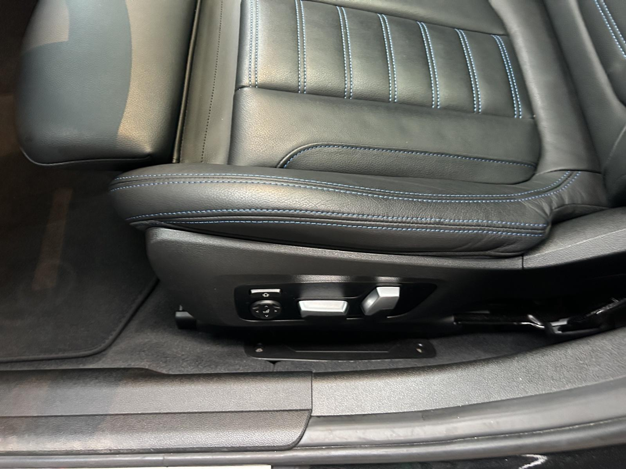 listing desktop thumbnail image 15