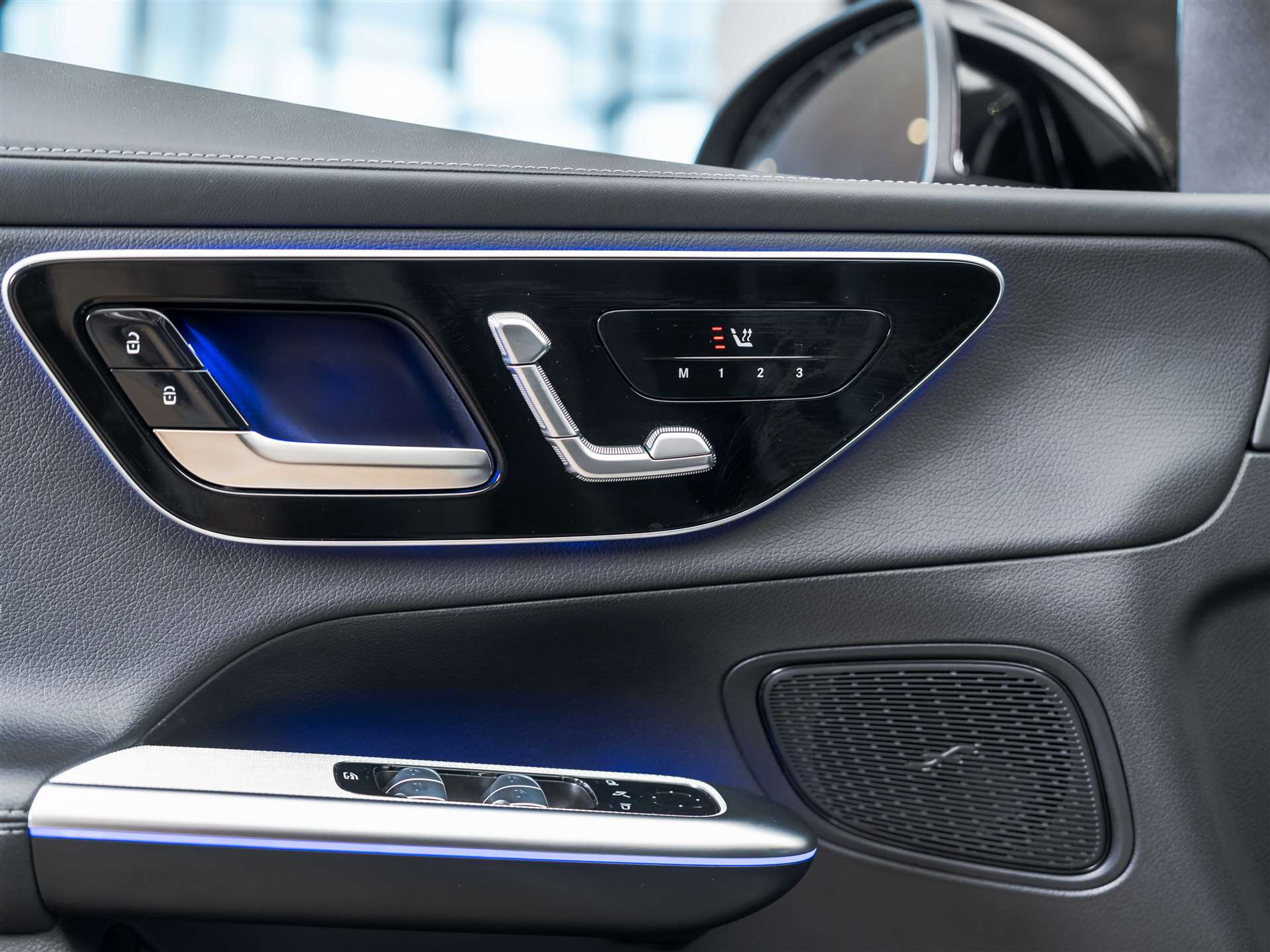 listing desktop thumbnail image 23