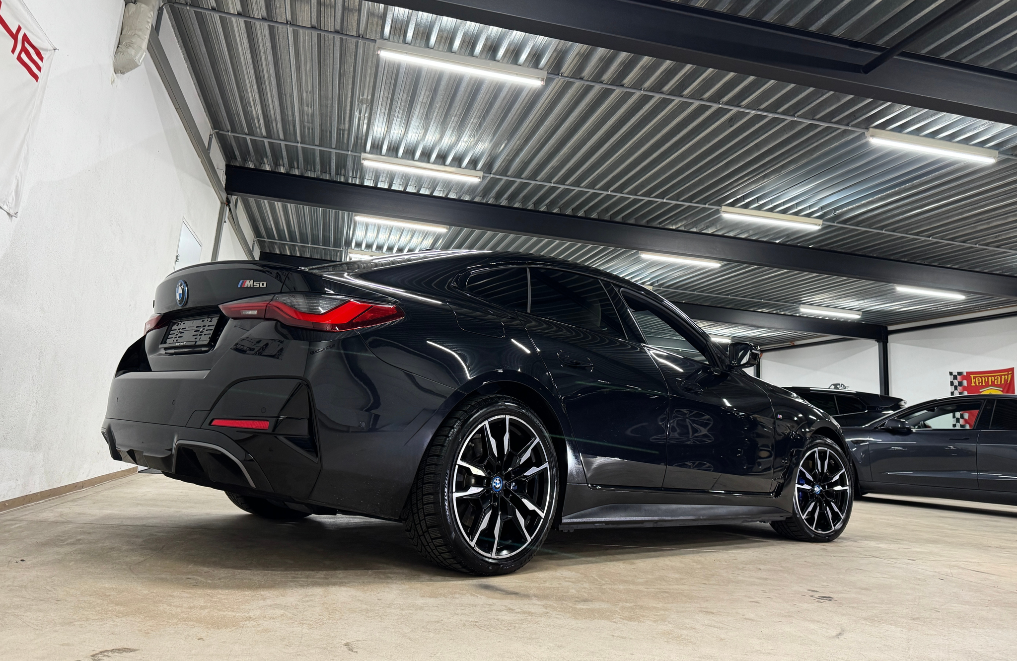 listing desktop thumbnail image 4