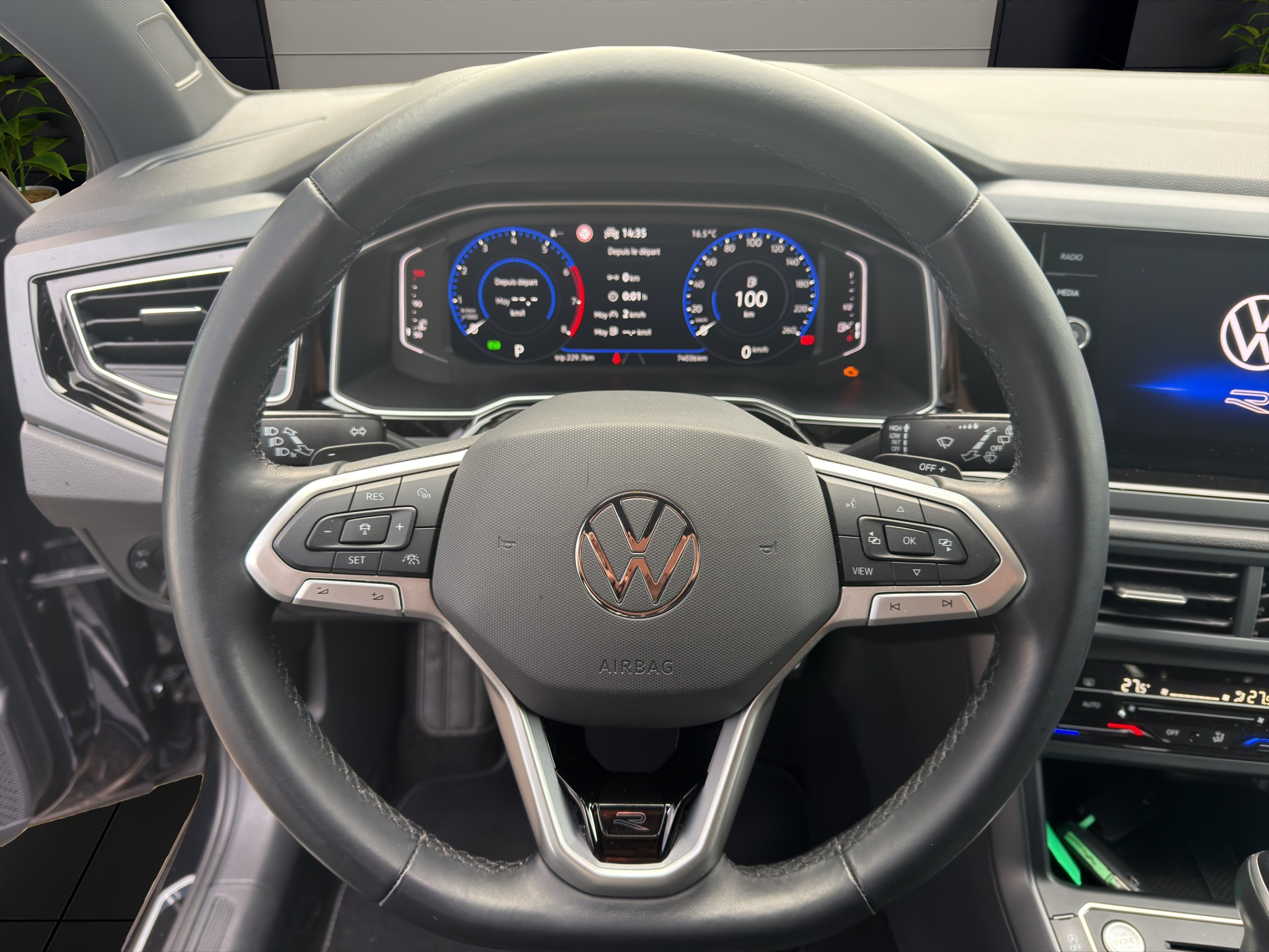 listing desktop thumbnail image 10