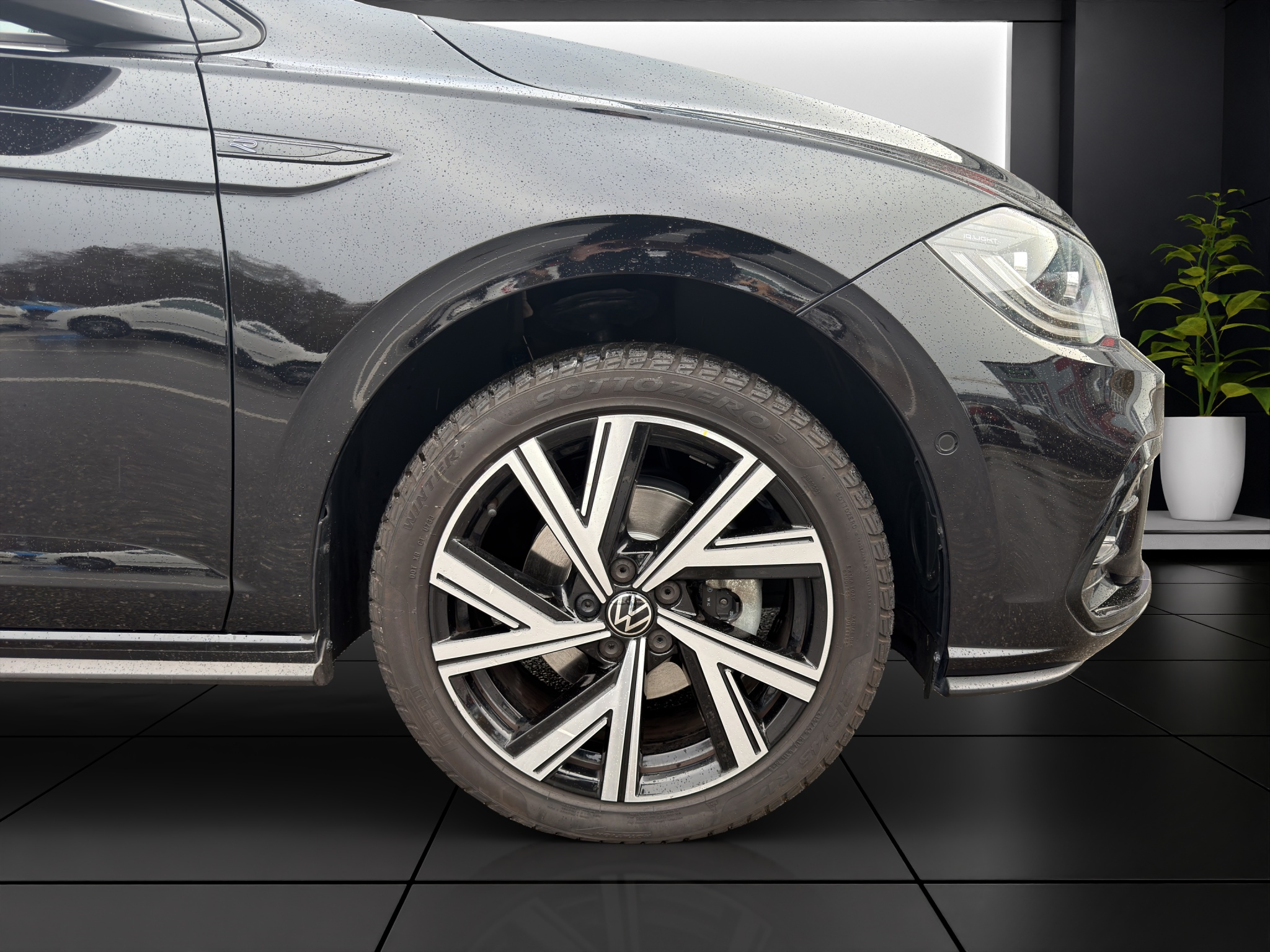 listing desktop thumbnail image 23