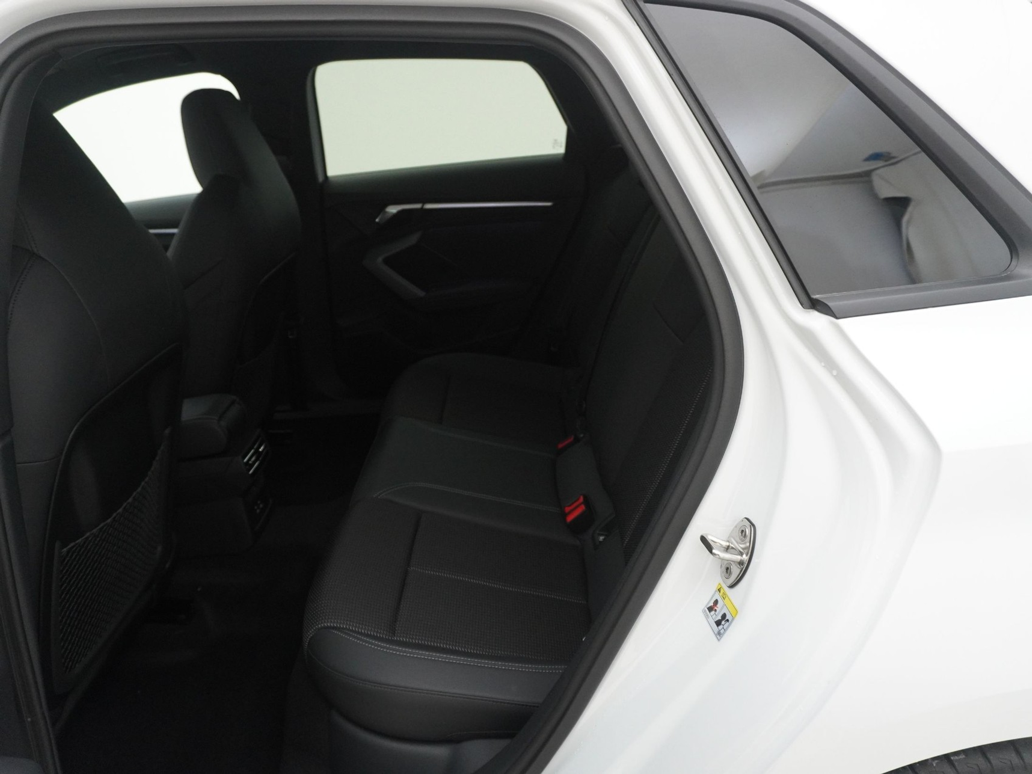 listing desktop thumbnail image 13