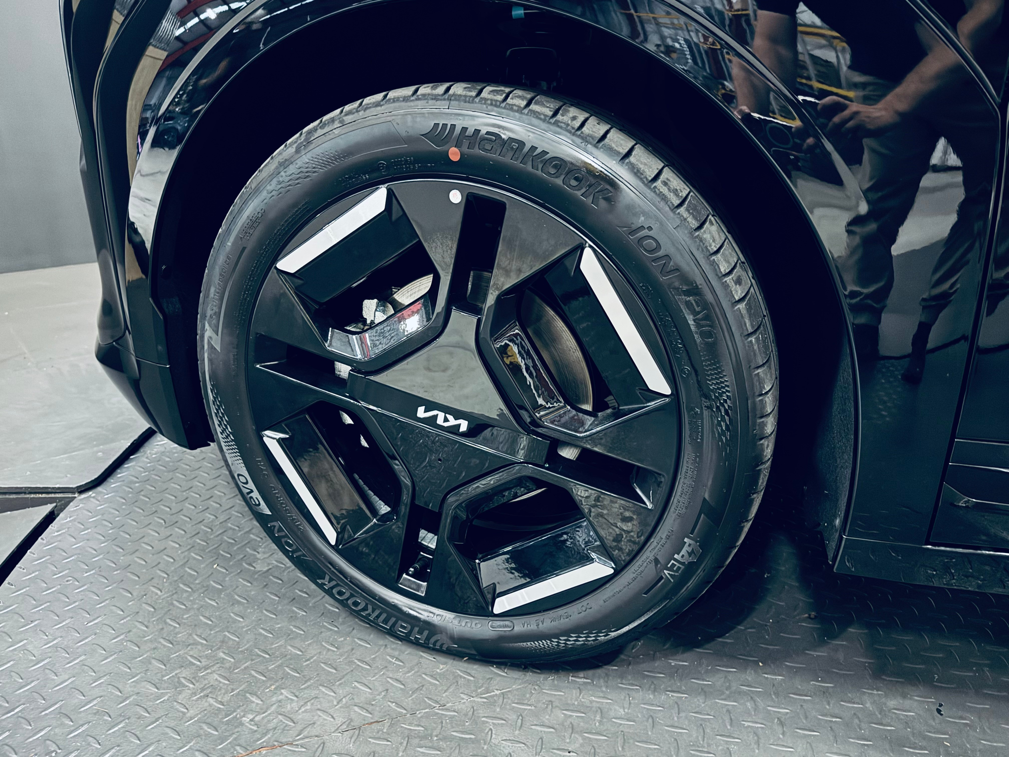 listing desktop thumbnail image 13