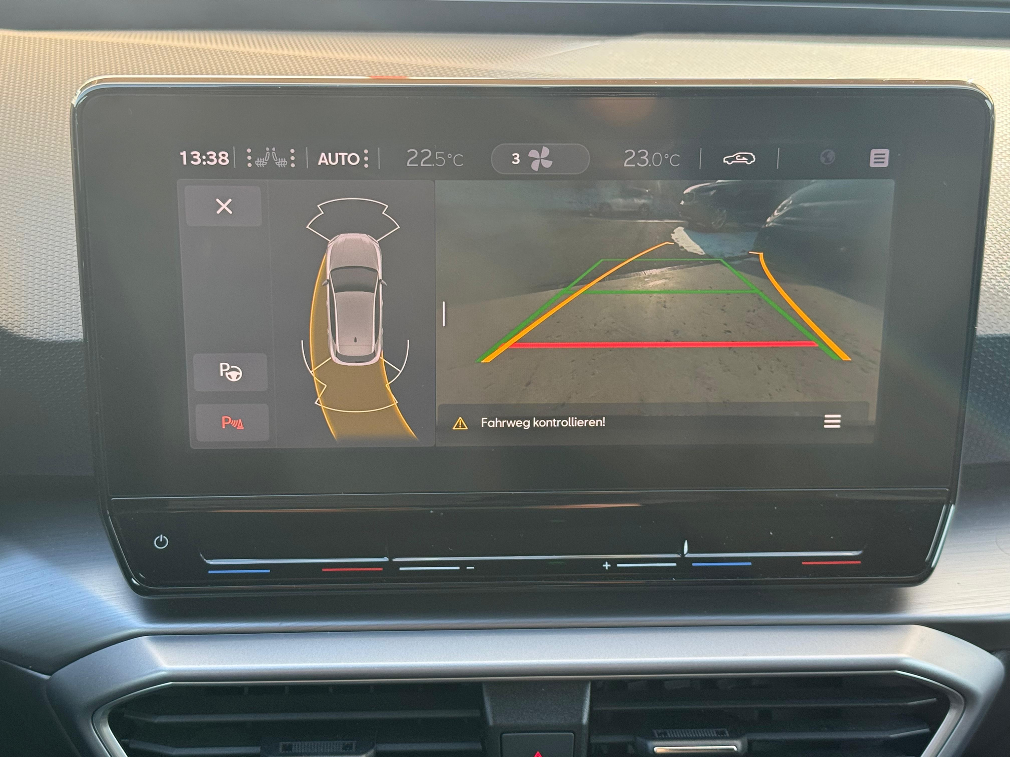 listing desktop thumbnail image 19