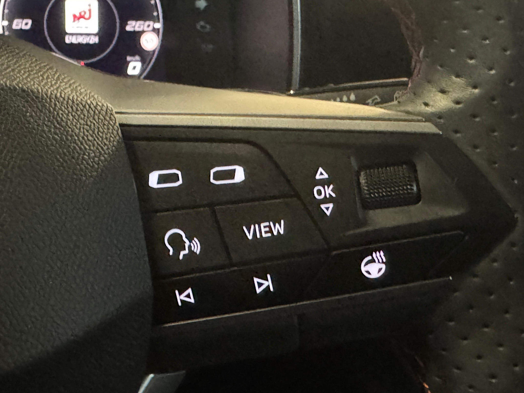 listing desktop thumbnail image 21