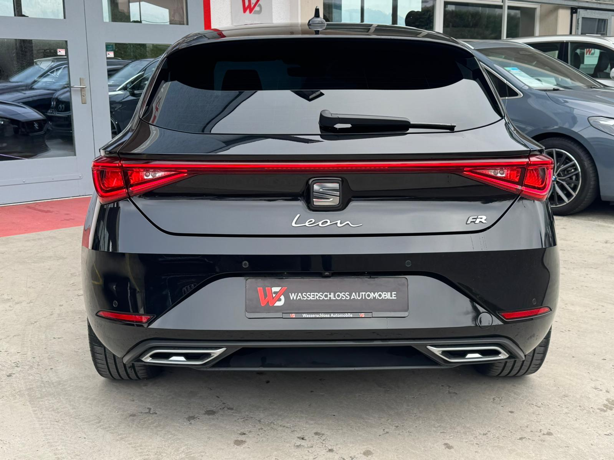 listing desktop thumbnail image 9