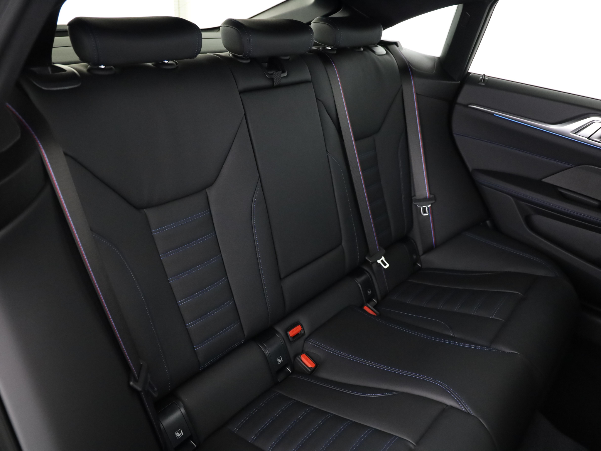 listing desktop thumbnail image 13