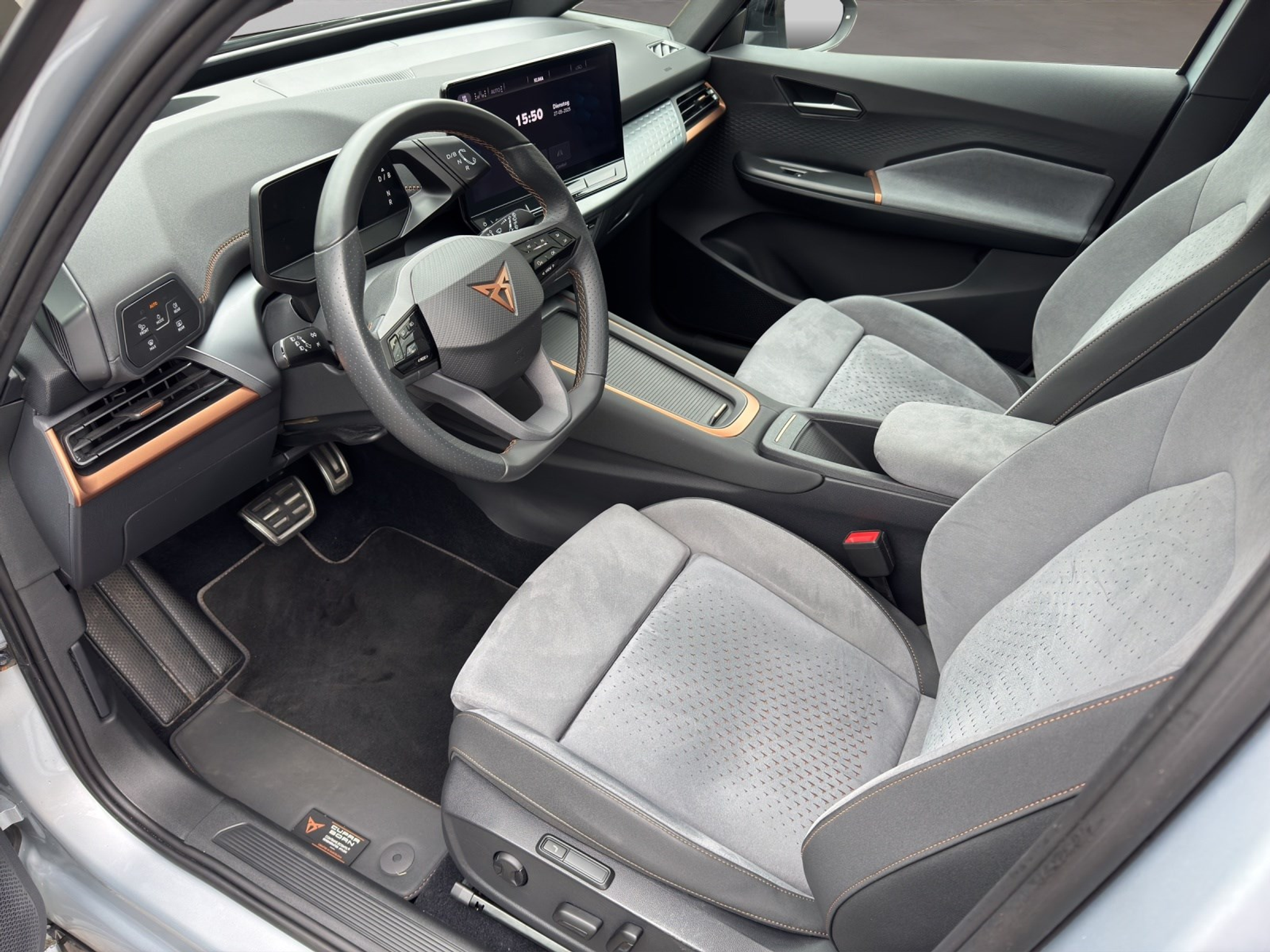 listing desktop thumbnail image 4