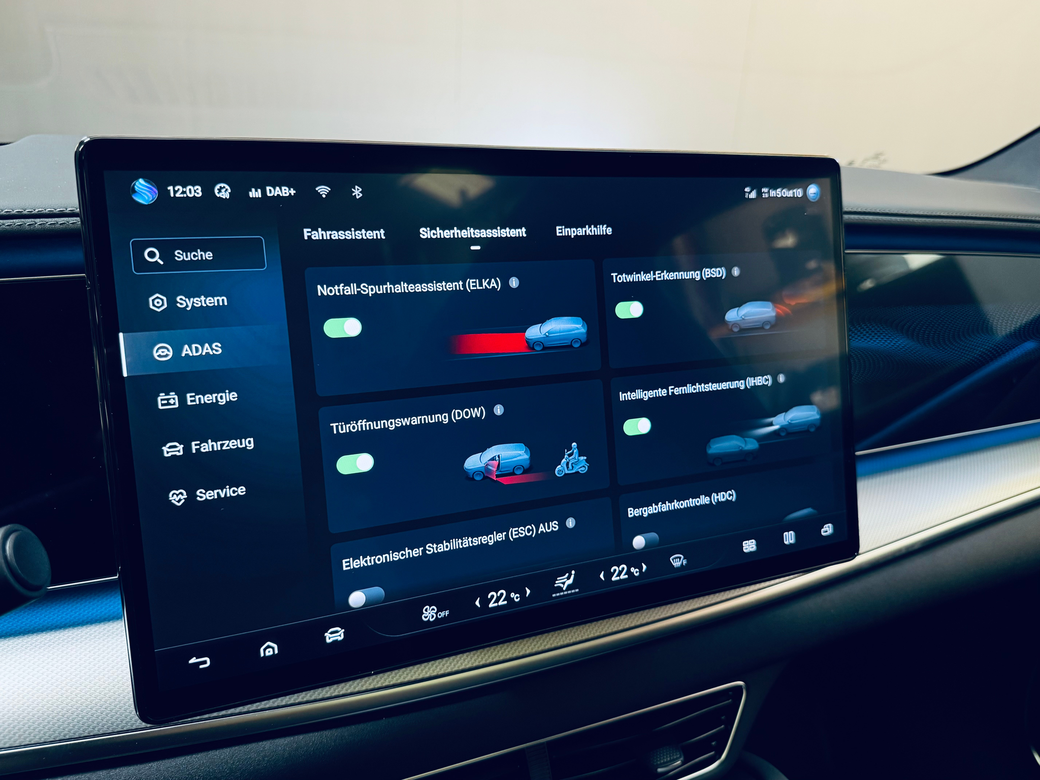 listing desktop thumbnail image 25