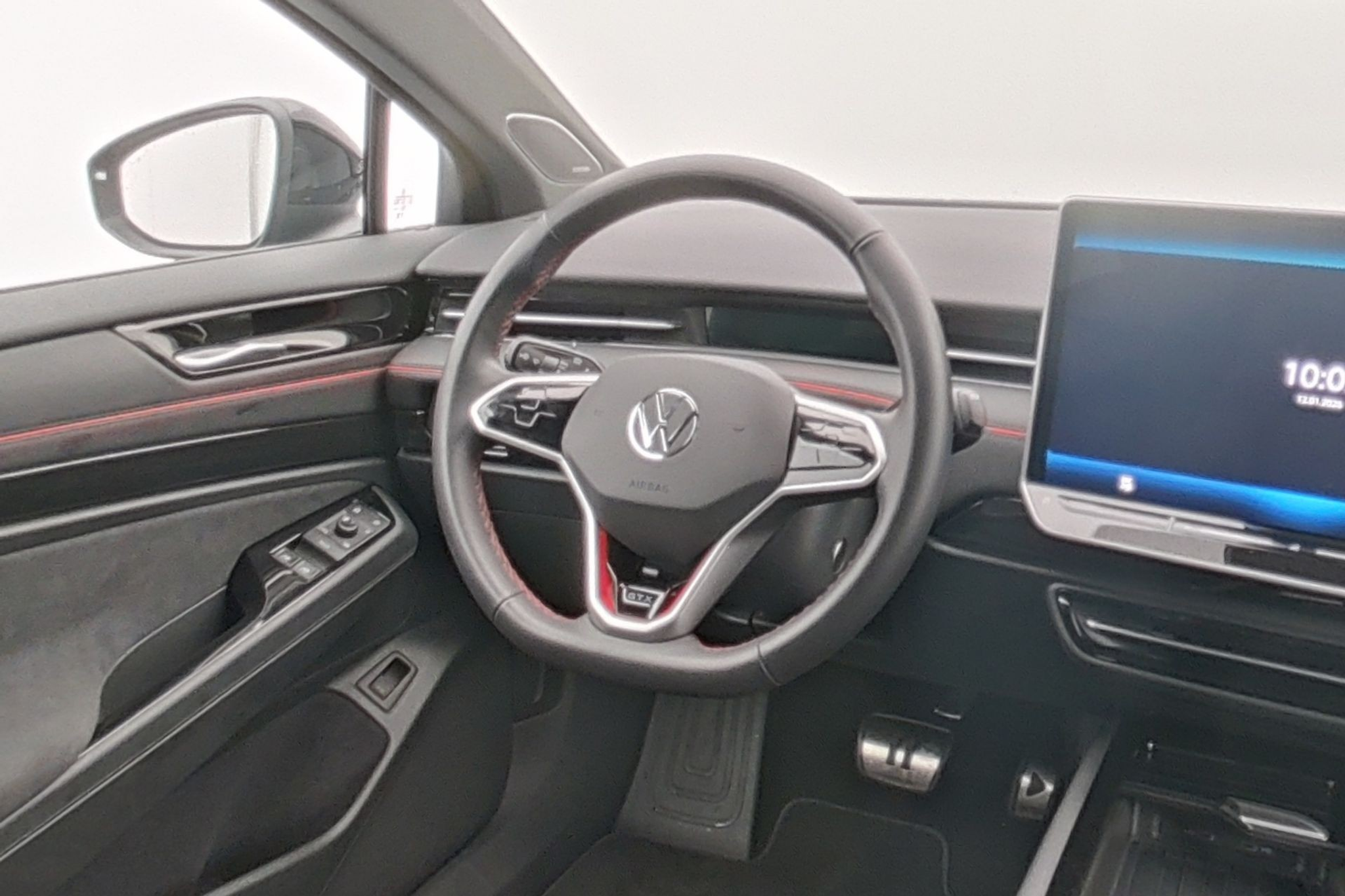 listing desktop thumbnail image 6