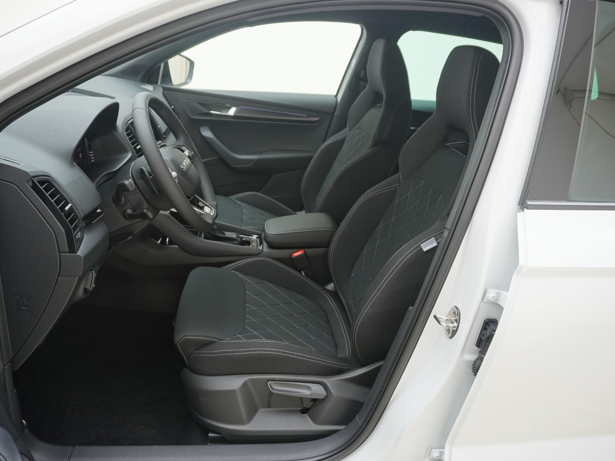 listing desktop thumbnail image 12