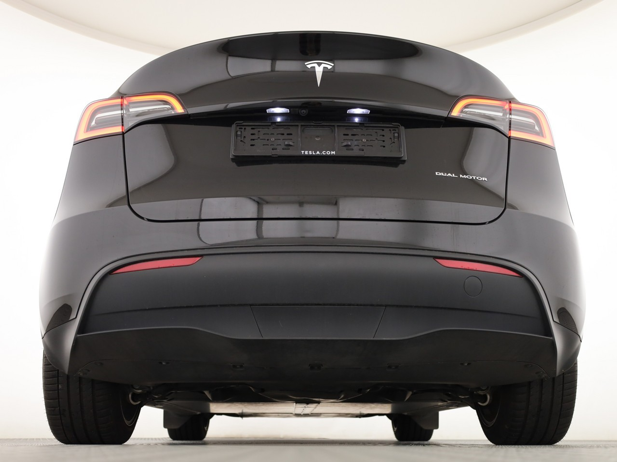 listing desktop thumbnail image 12