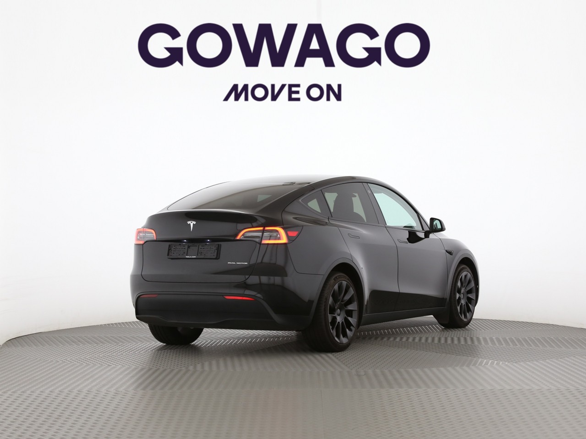 listing desktop thumbnail image 2