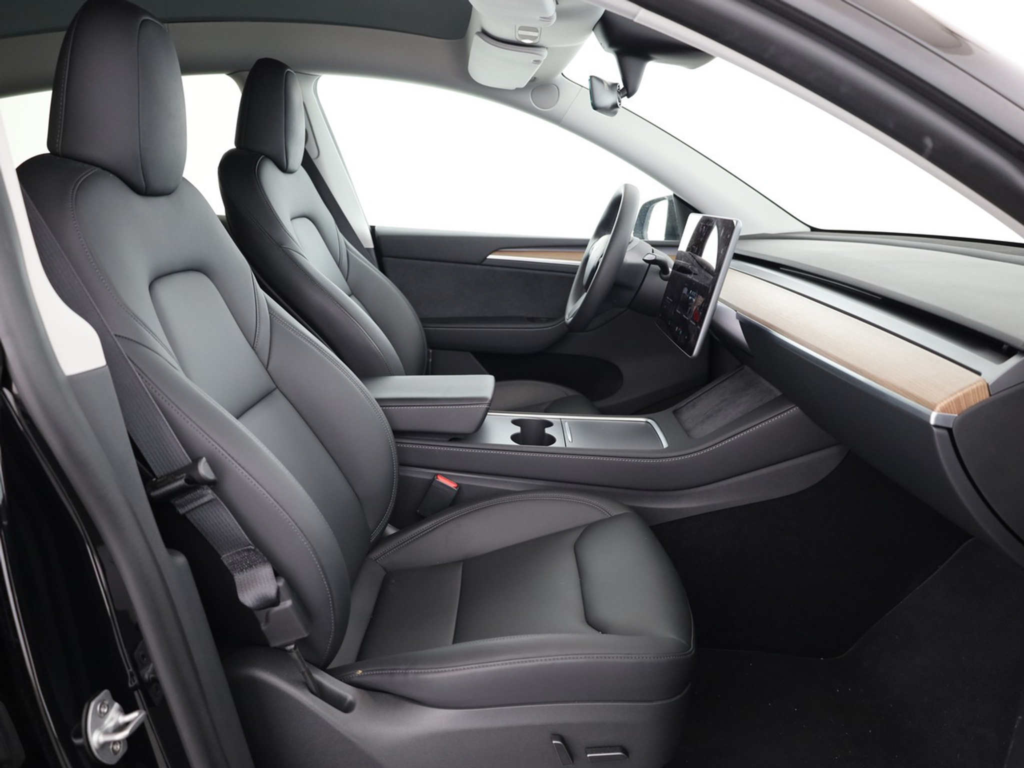 listing desktop thumbnail image 7