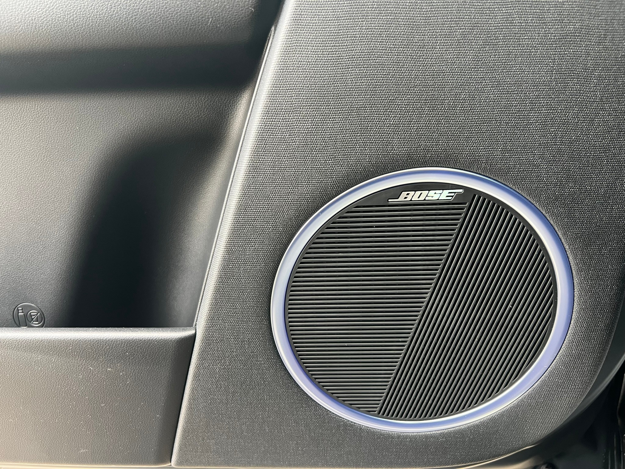 listing desktop thumbnail image 21