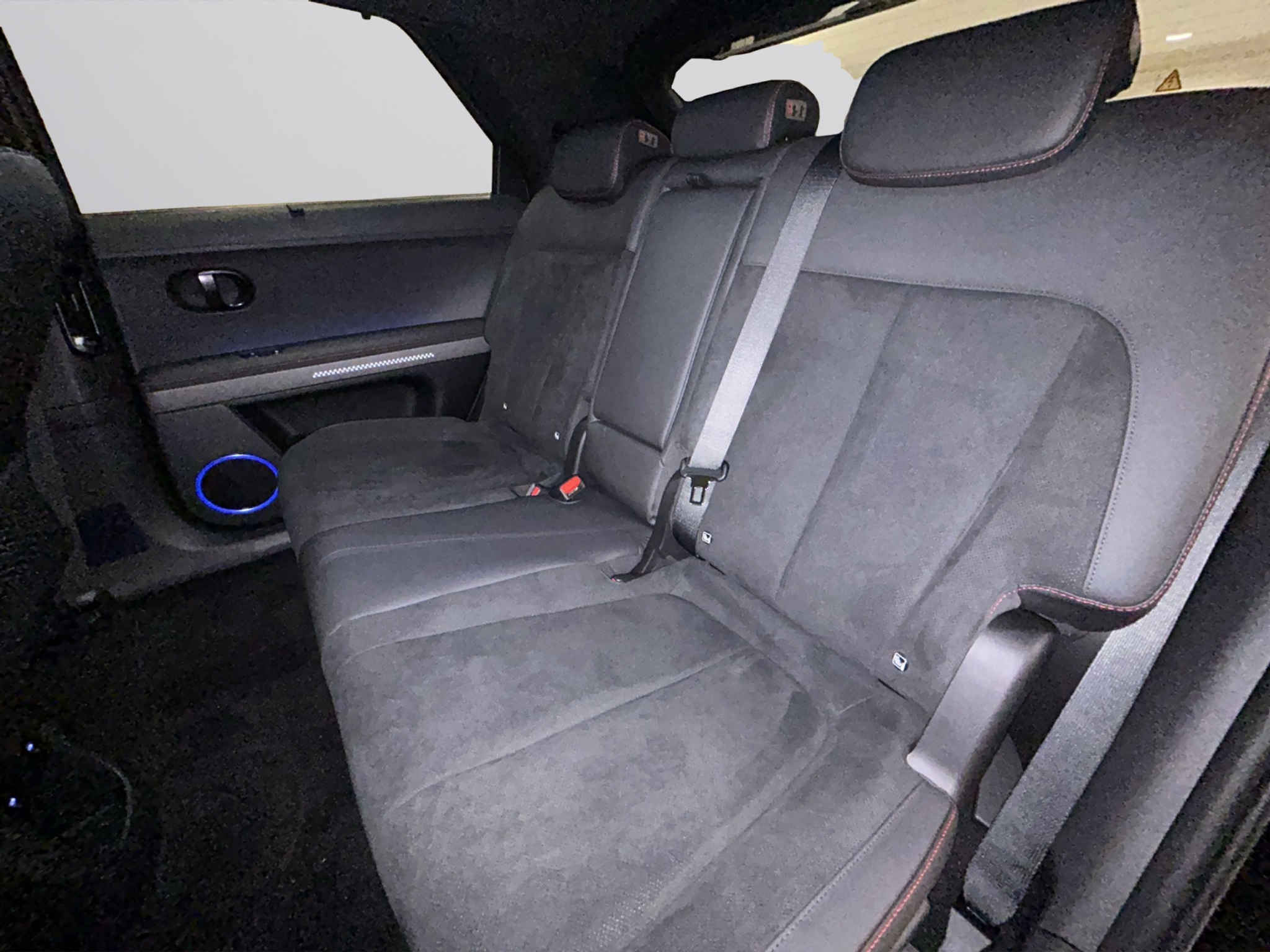 listing desktop thumbnail image 25