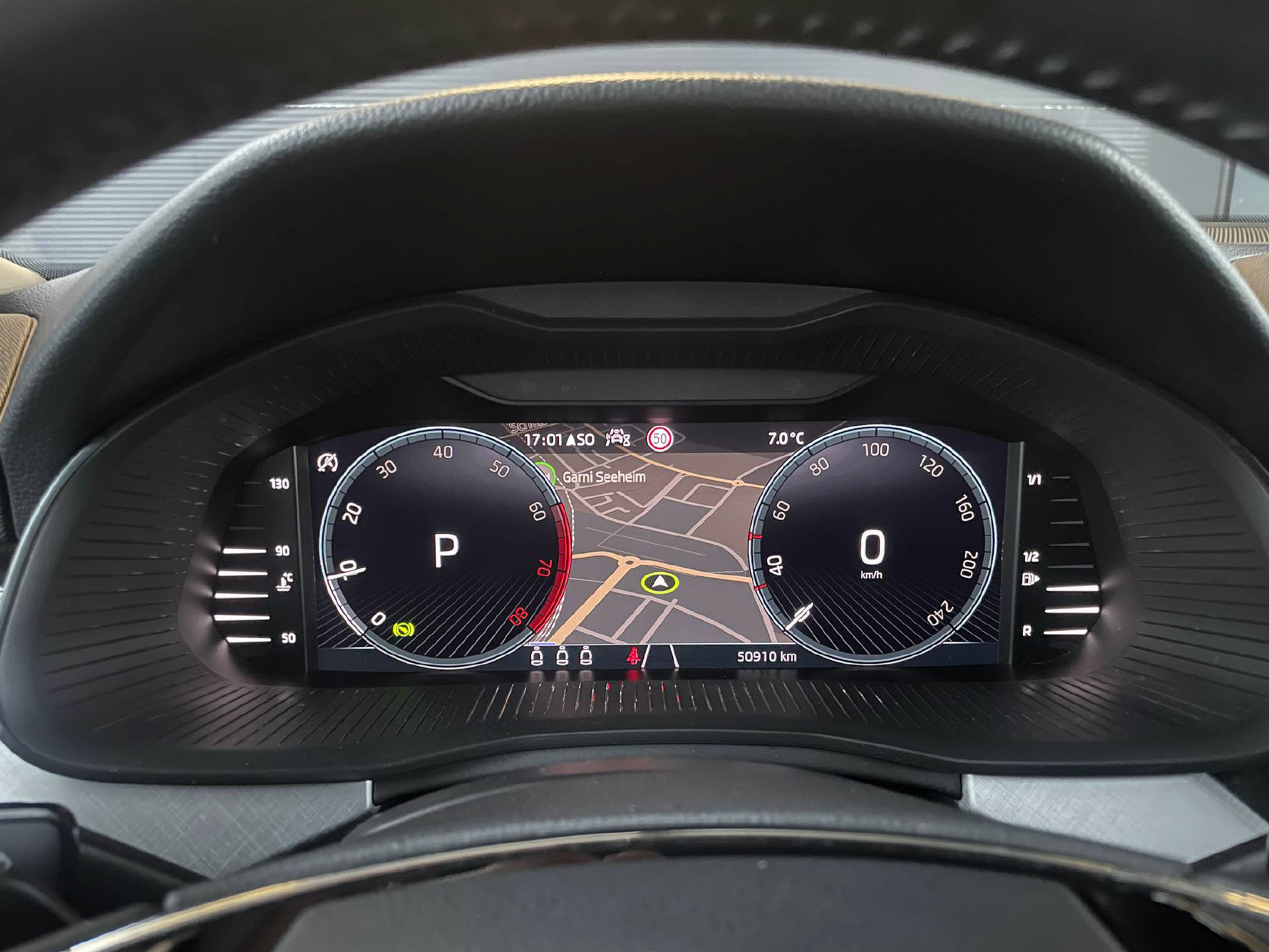 listing desktop thumbnail image 8