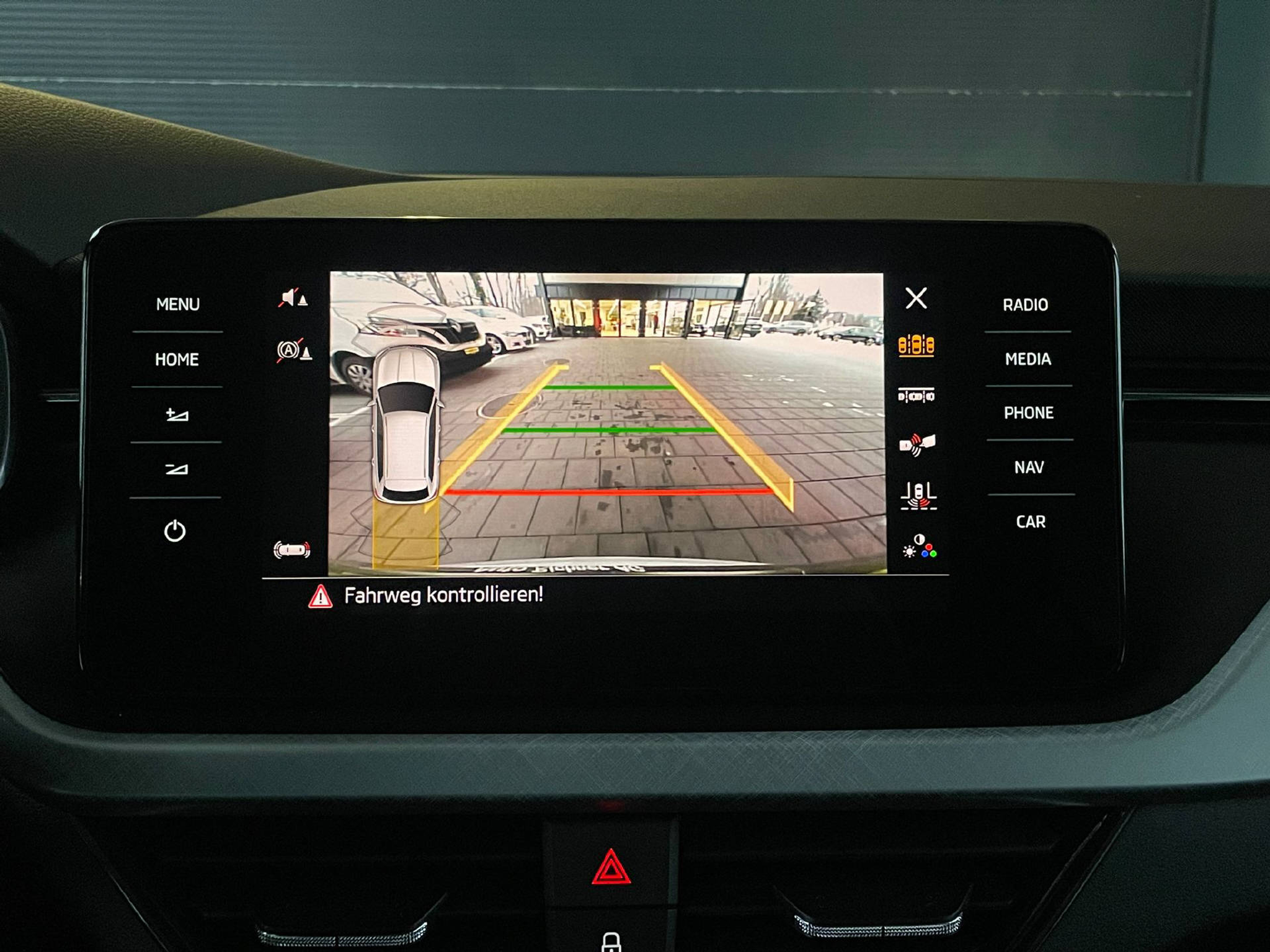 listing desktop thumbnail image 10