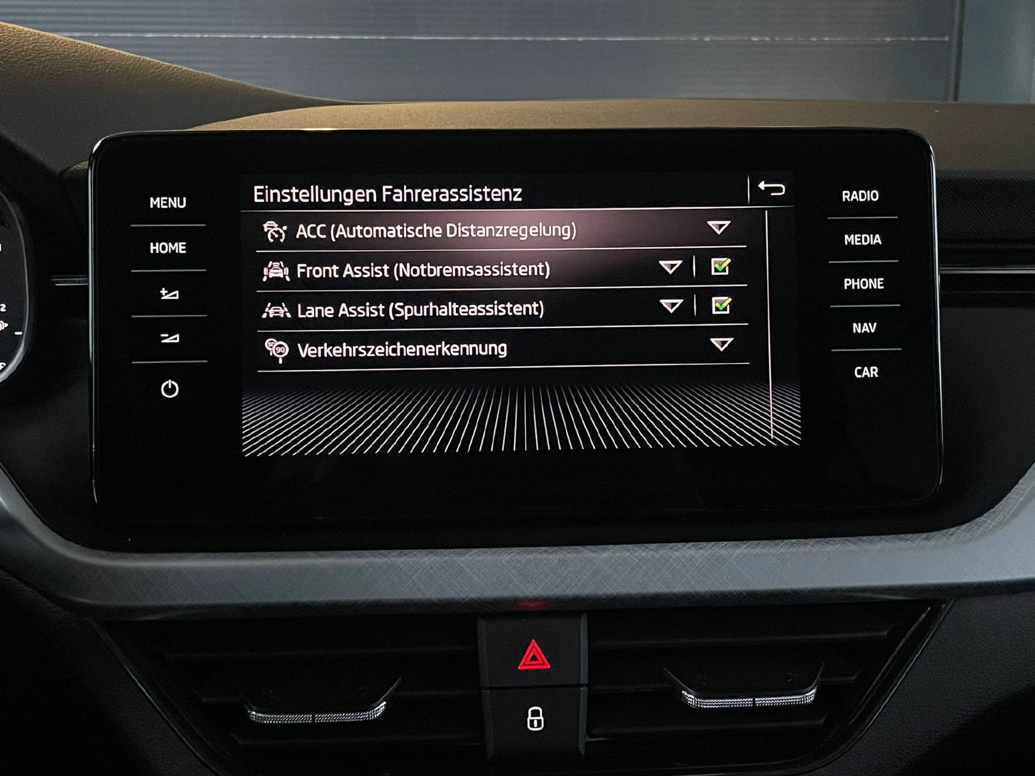 listing desktop thumbnail image 9