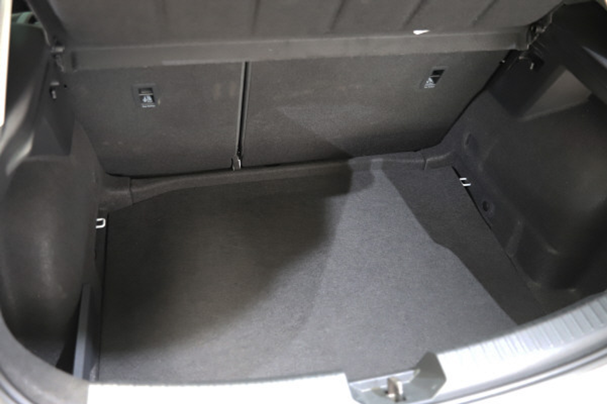 listing desktop thumbnail image 11