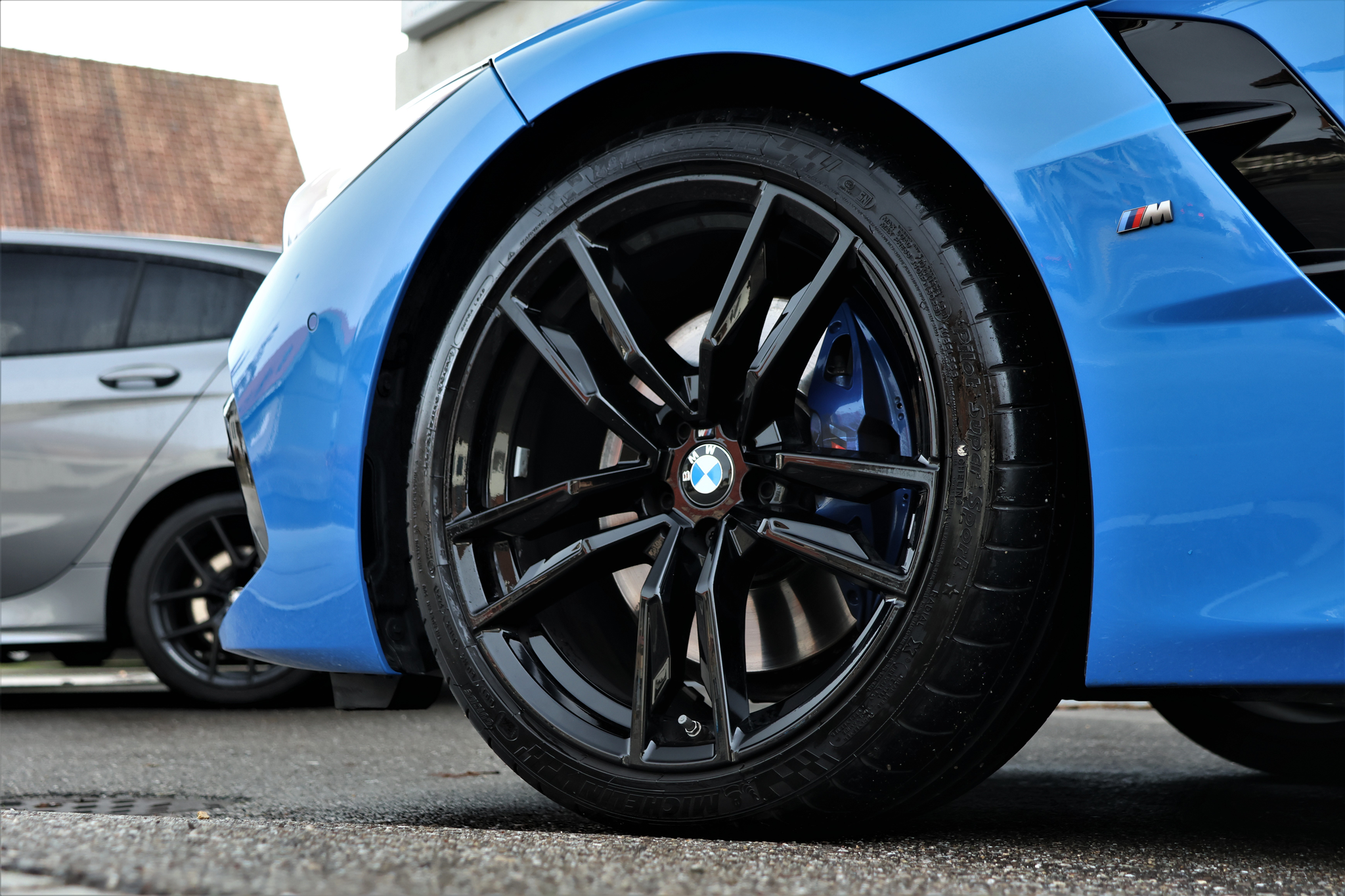 listing desktop thumbnail image 10