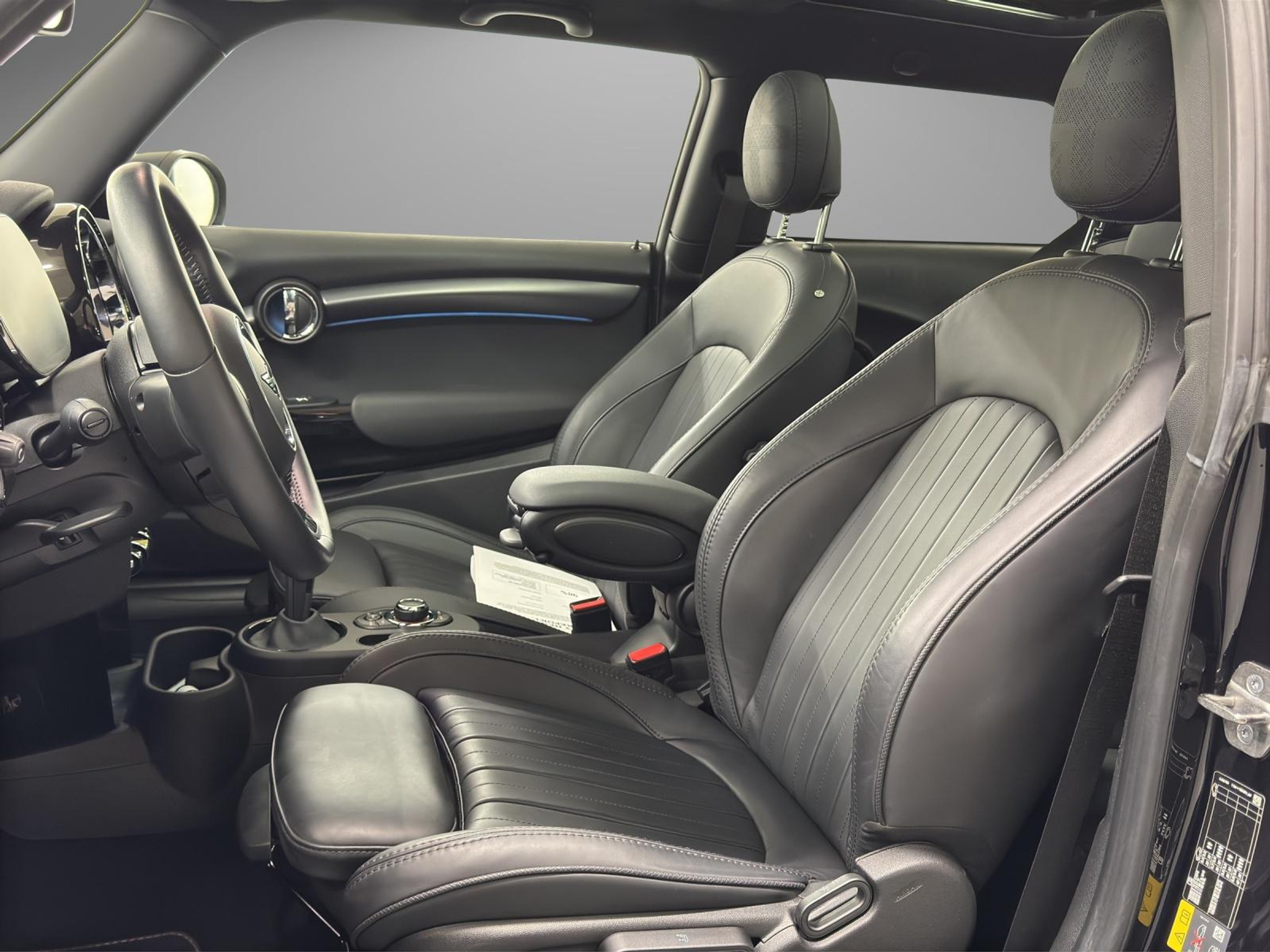 listing desktop thumbnail image 10