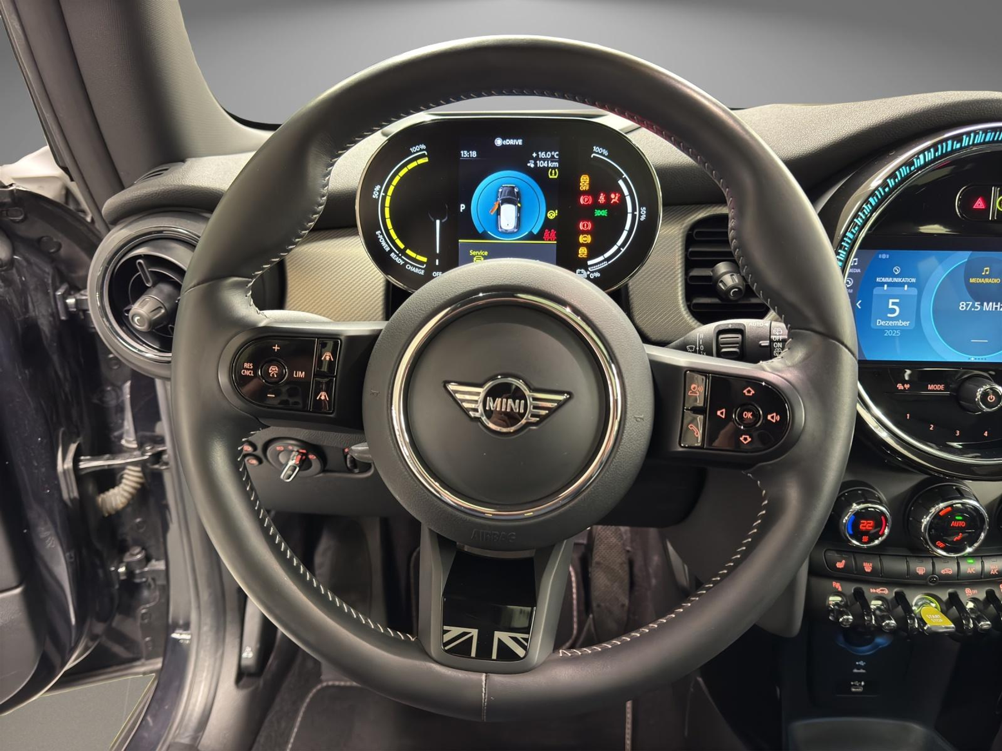 listing desktop thumbnail image 13