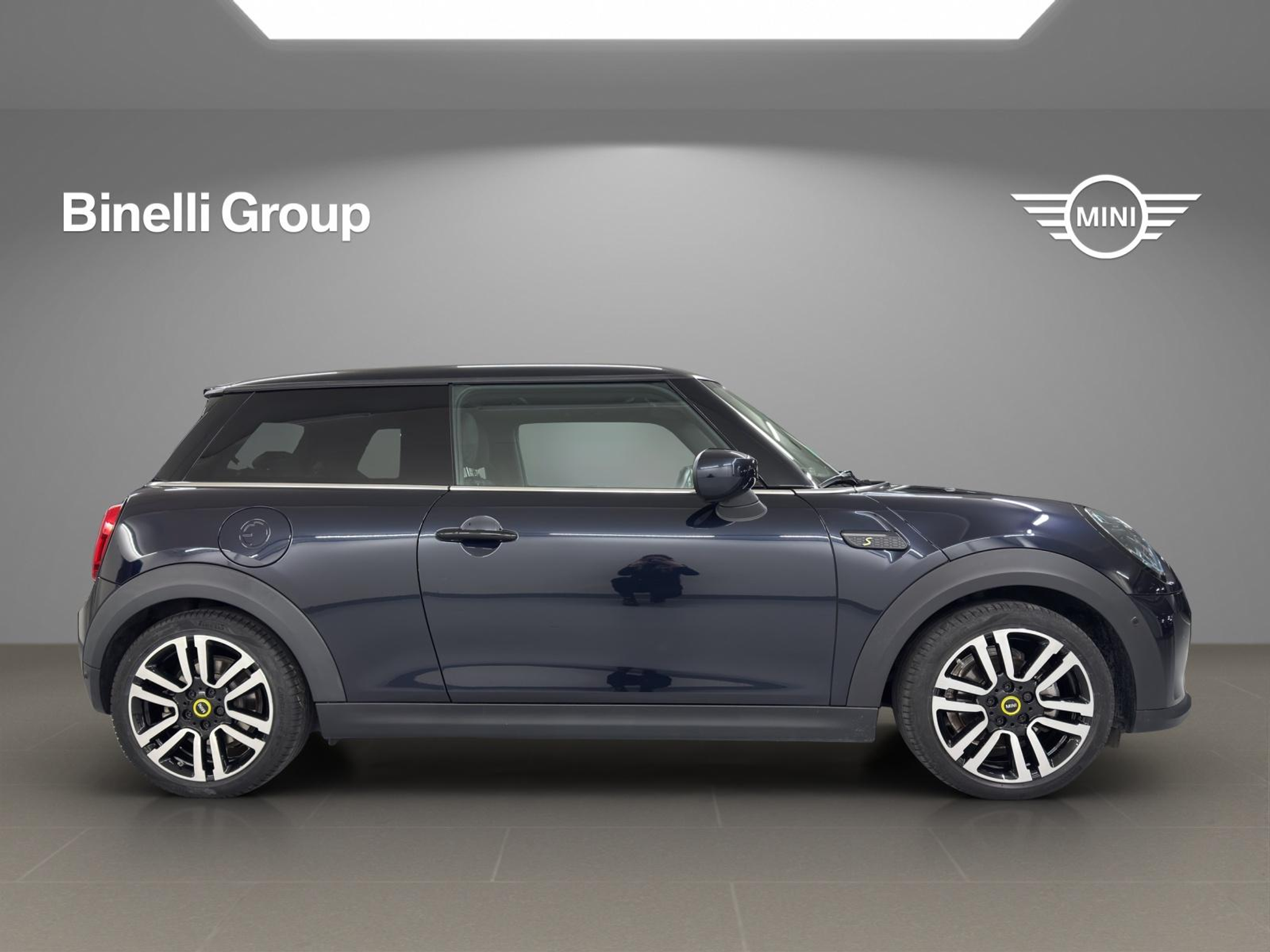 listing desktop thumbnail image 5