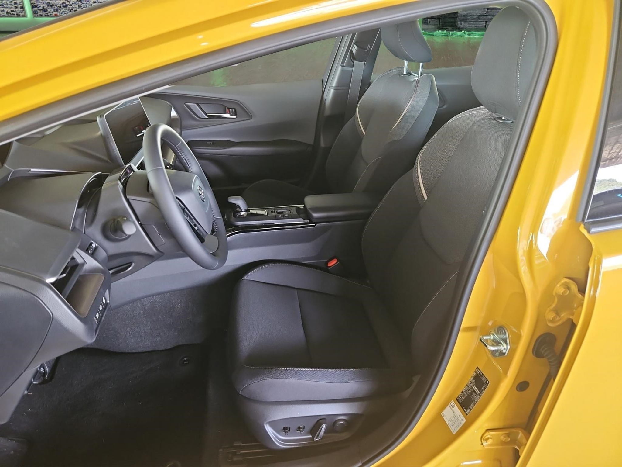 listing desktop thumbnail image 8