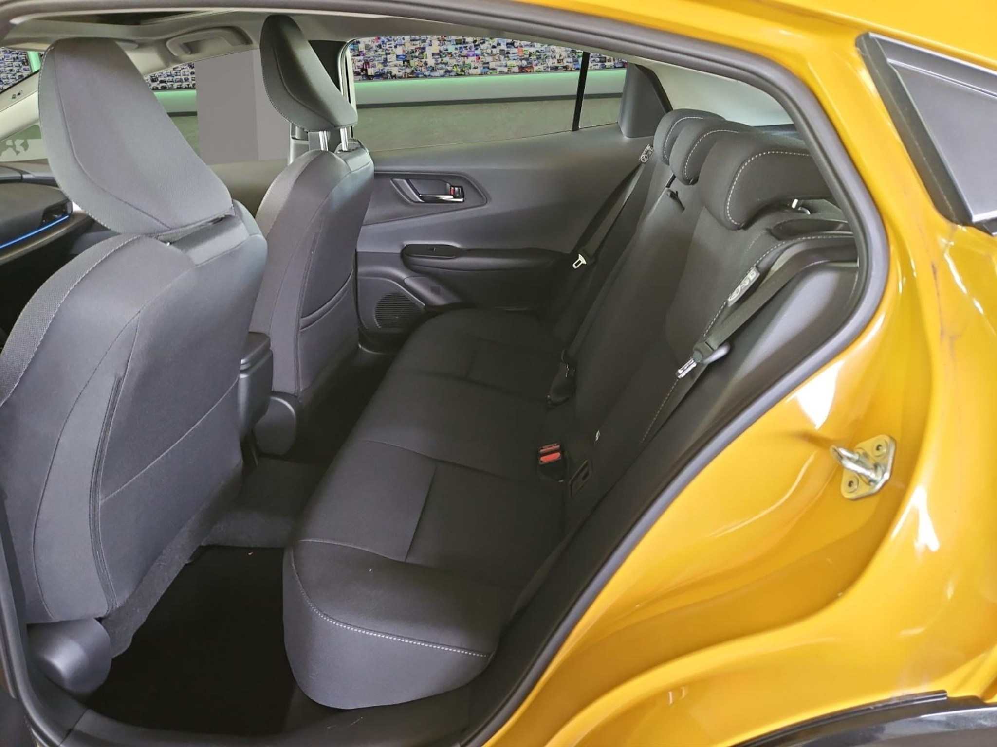 listing desktop thumbnail image 9