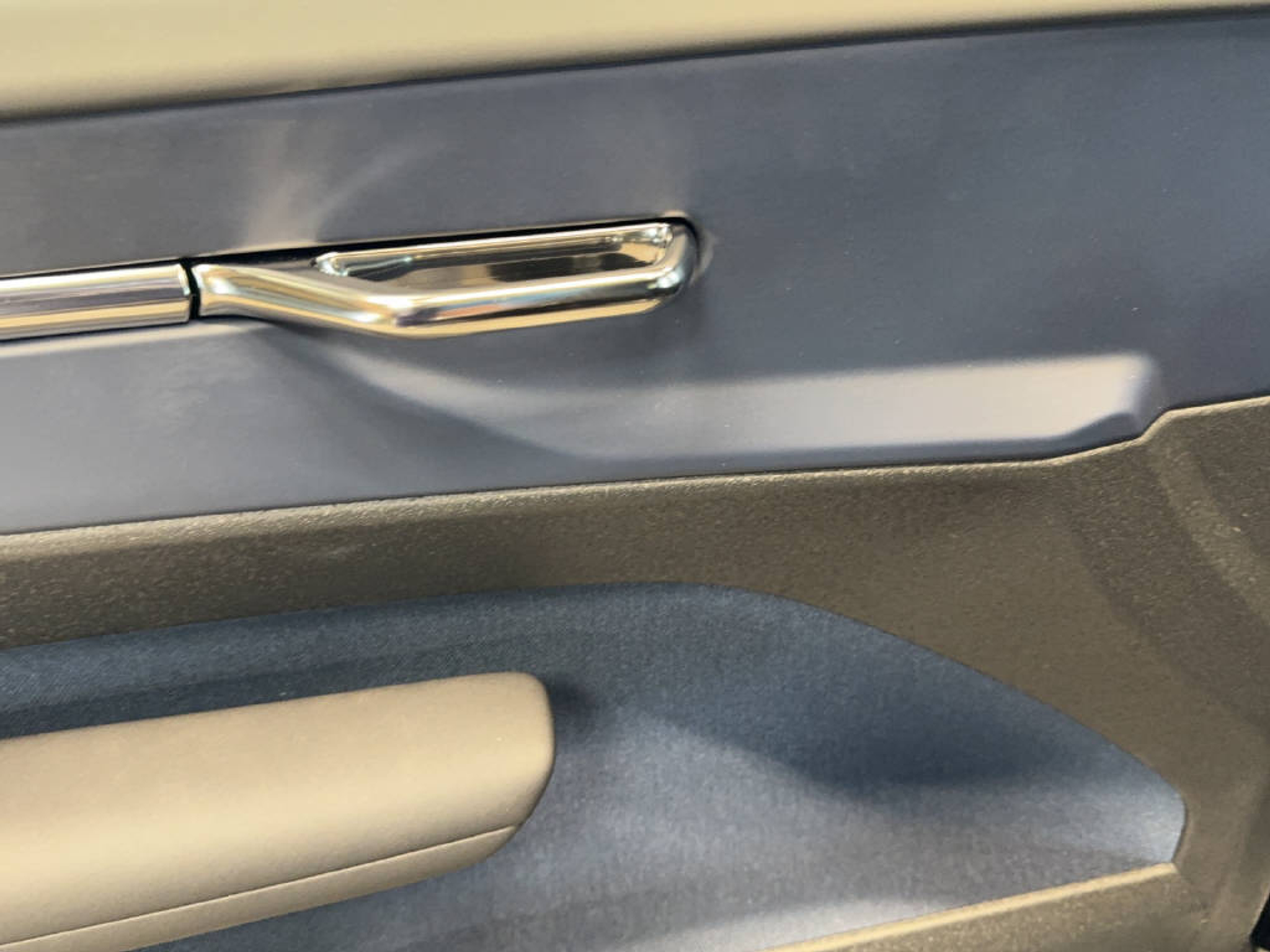 listing desktop thumbnail image 10