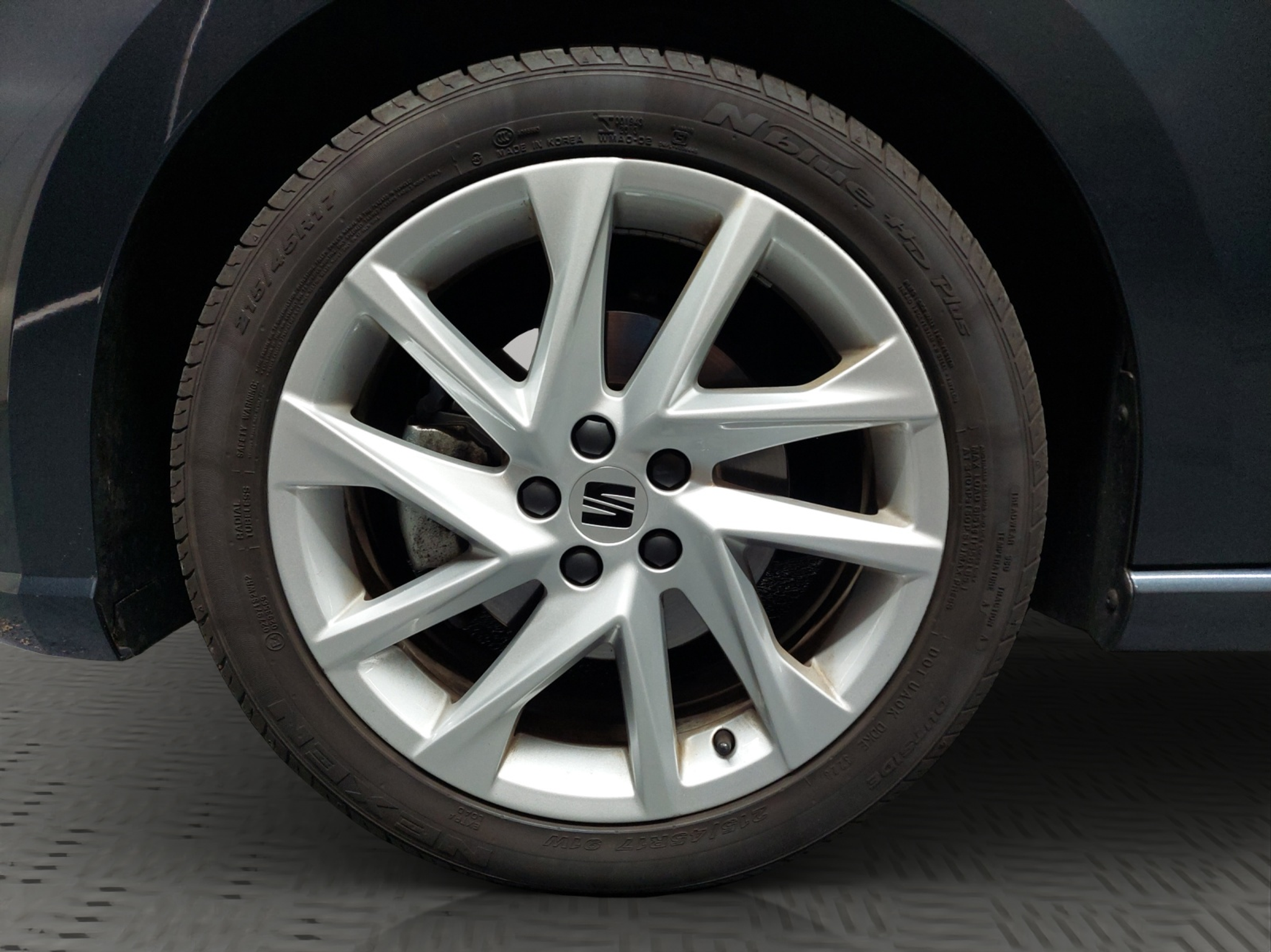 listing desktop thumbnail image 11