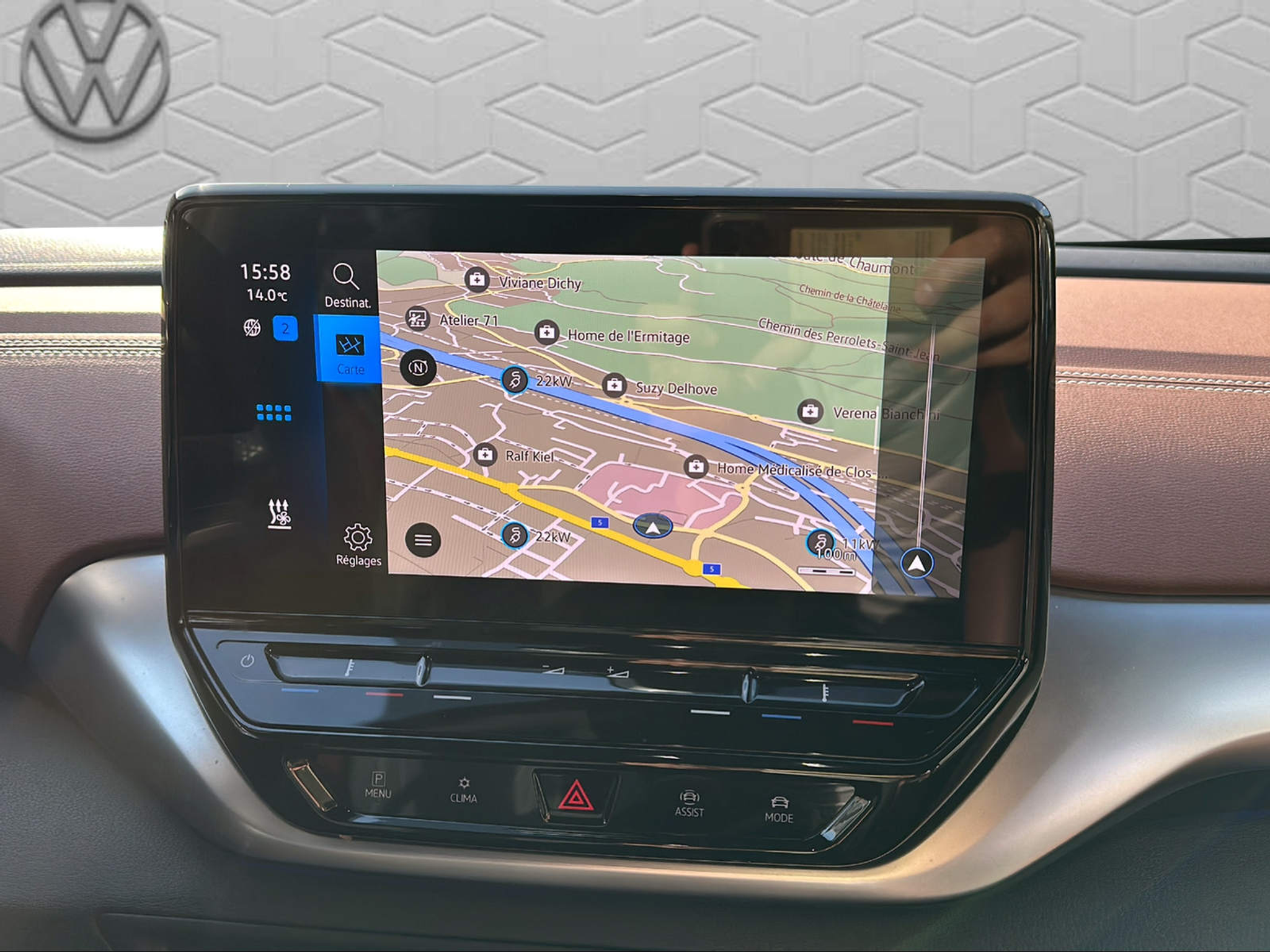 listing desktop thumbnail image 17