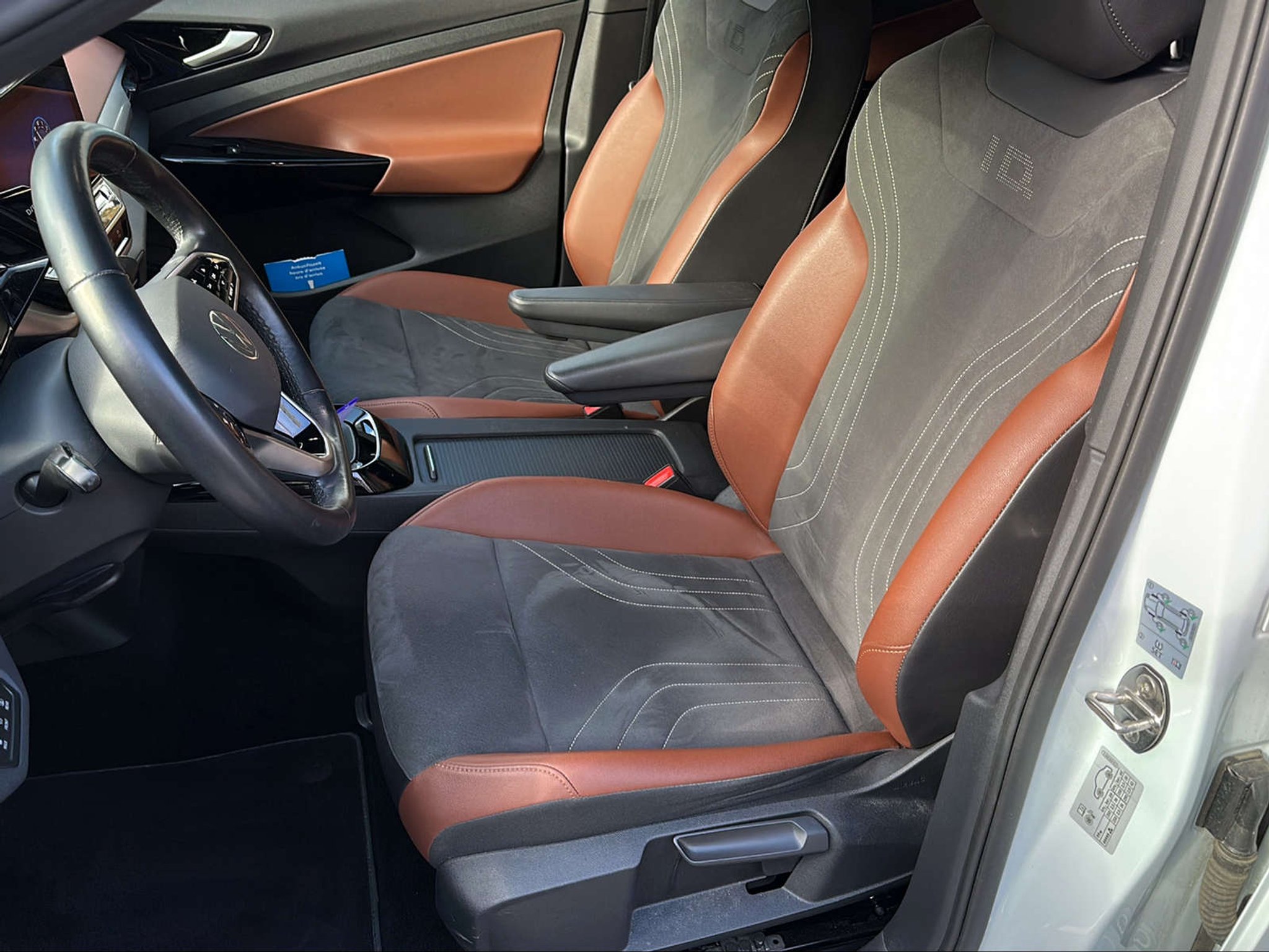 listing desktop thumbnail image 10