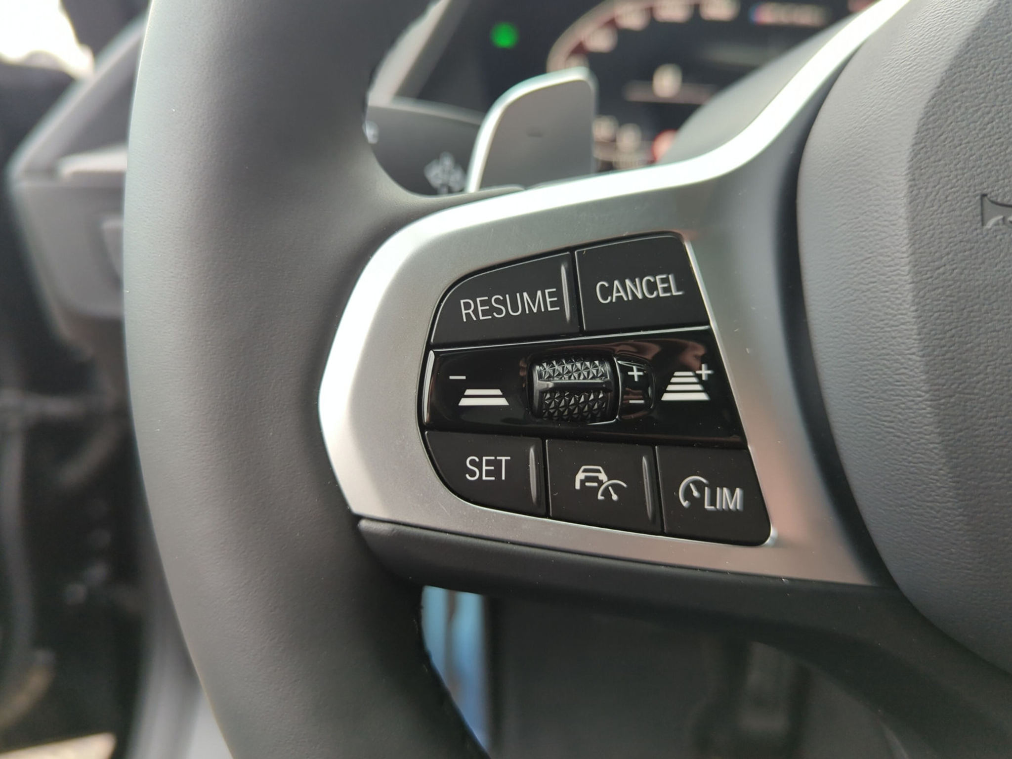 listing desktop thumbnail image 14