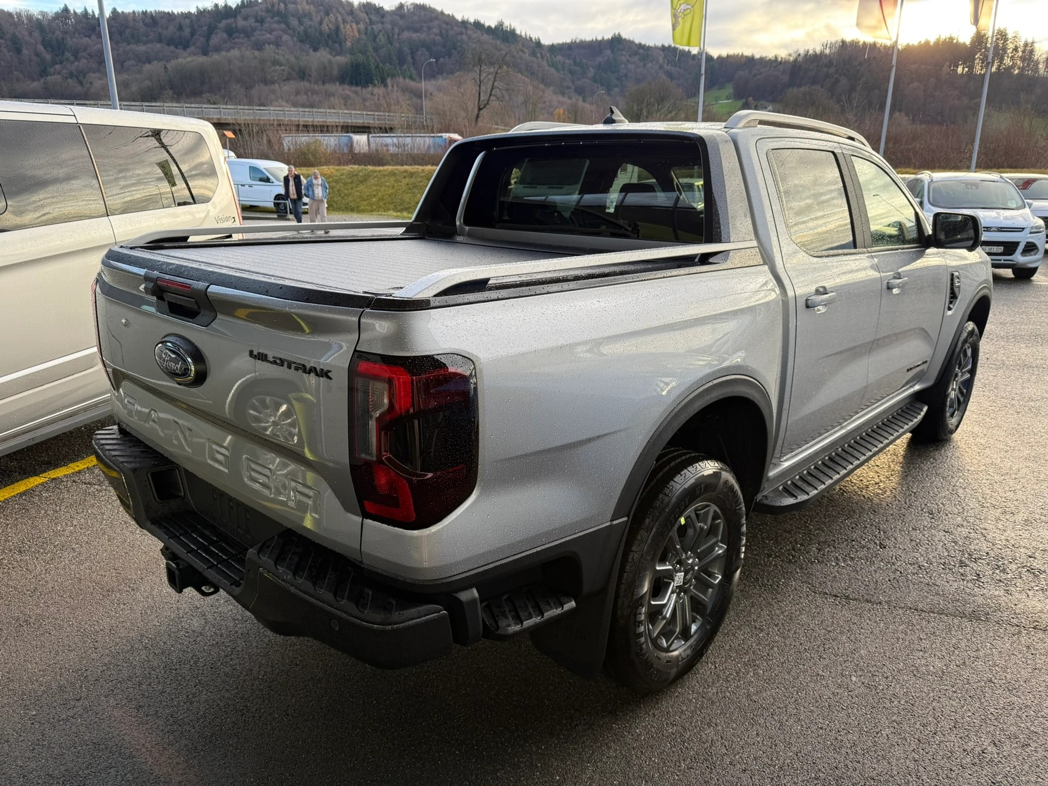 listing desktop thumbnail image 5