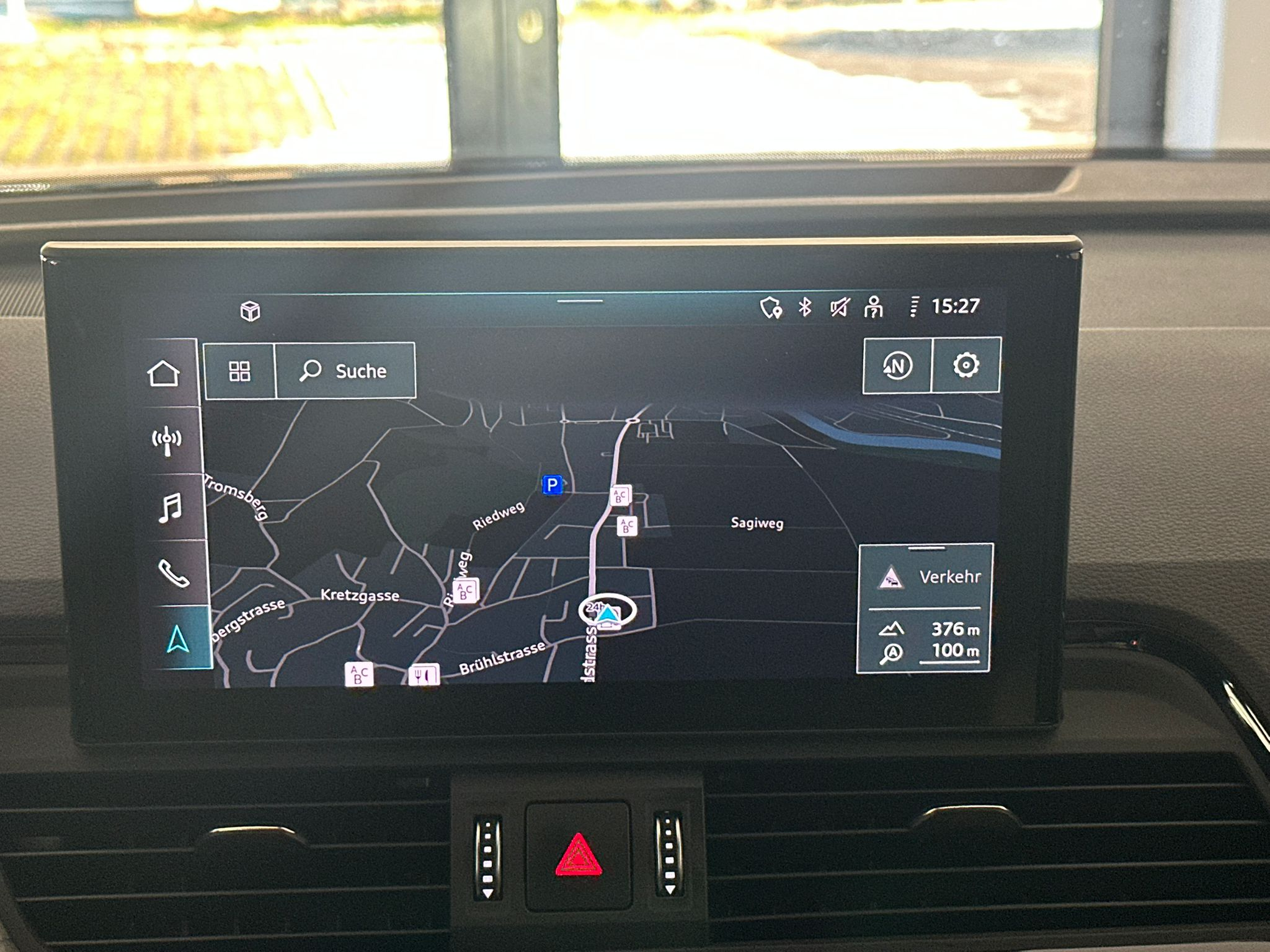 listing desktop thumbnail image 10