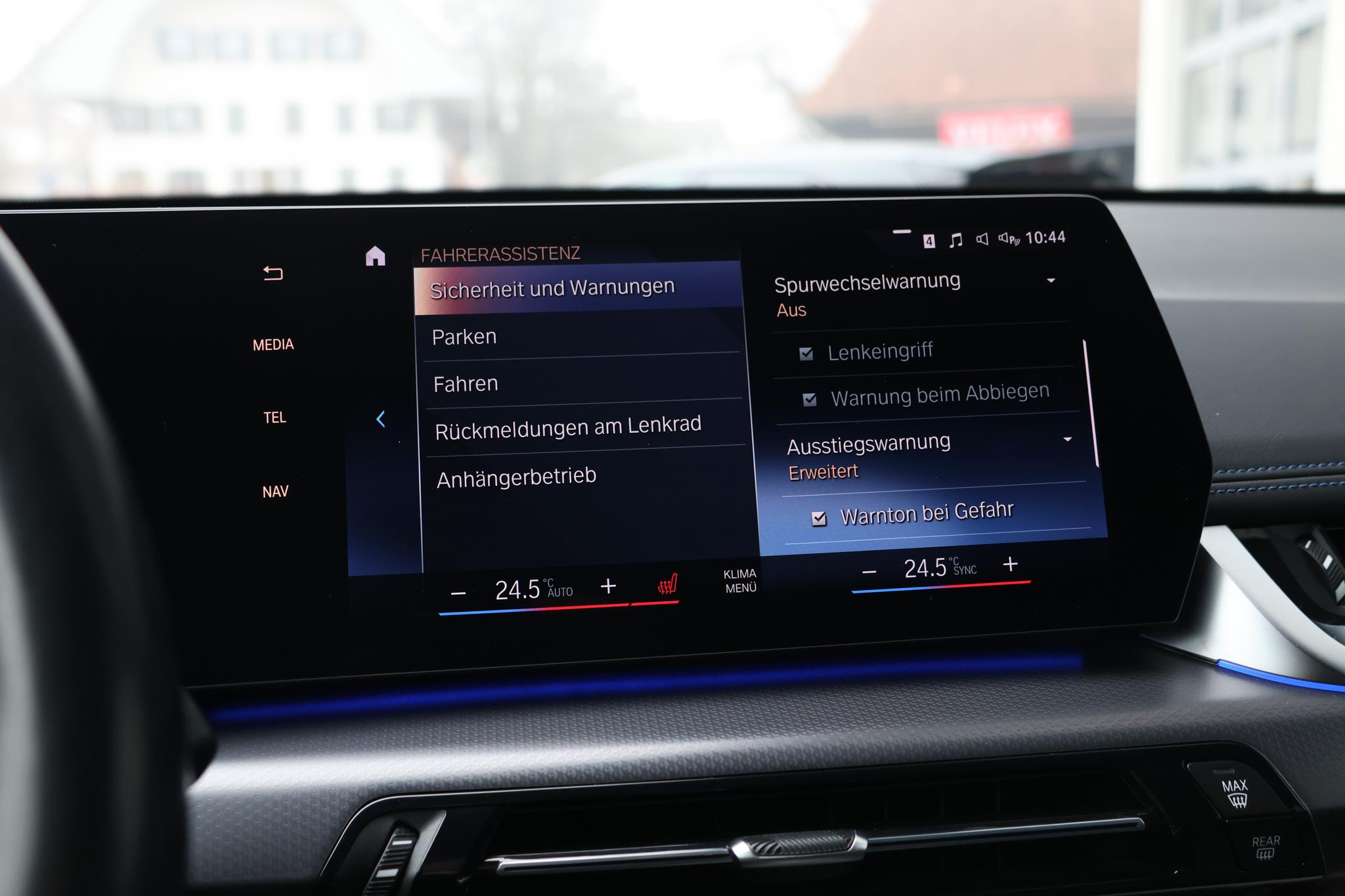 listing desktop thumbnail image 24