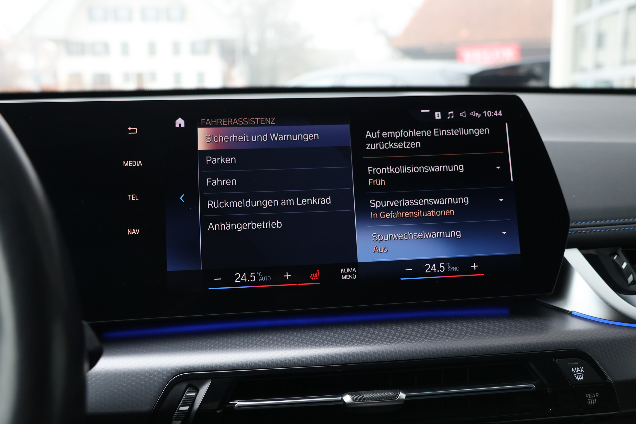 listing desktop thumbnail image 23