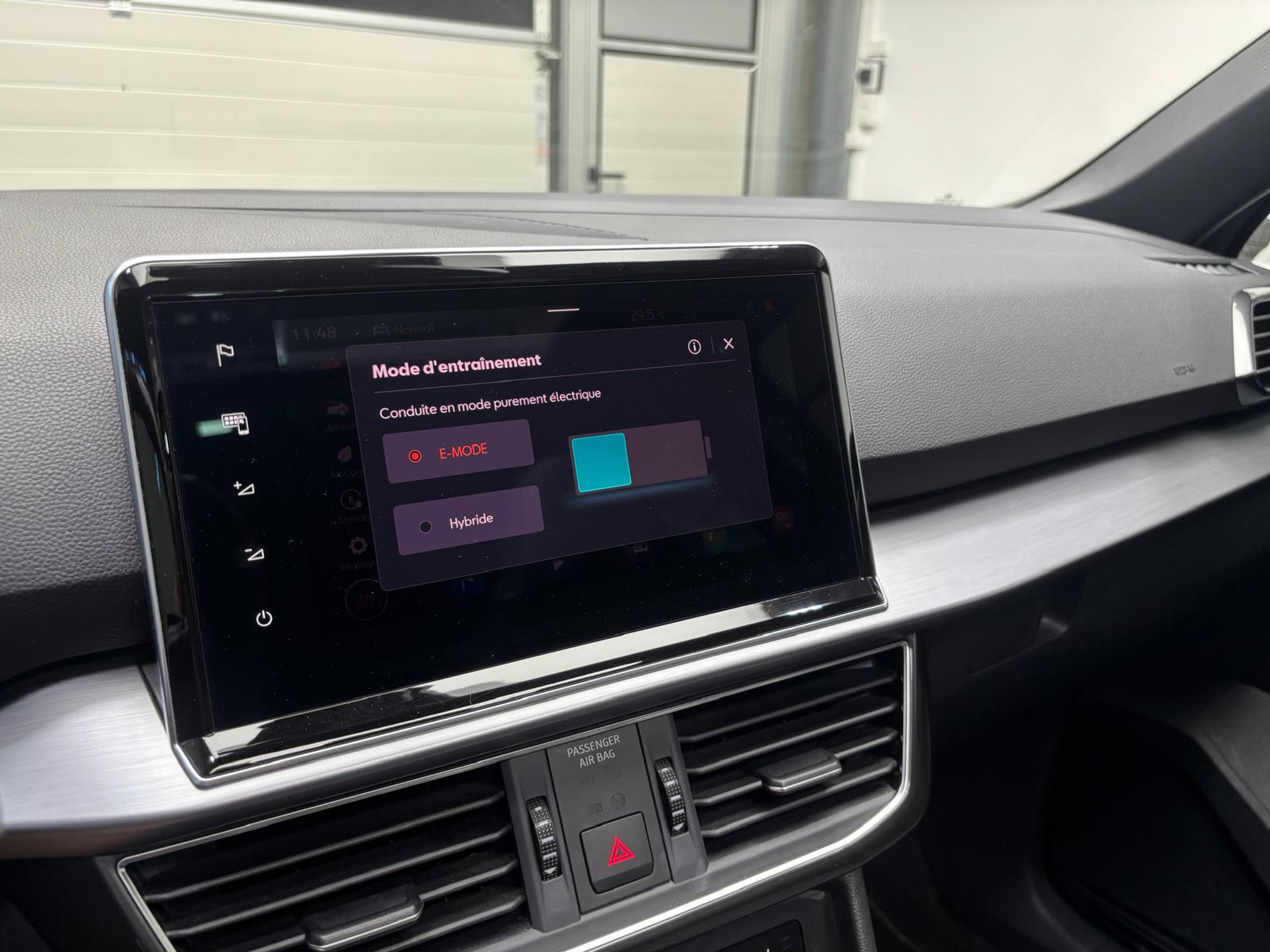 listing desktop thumbnail image 24