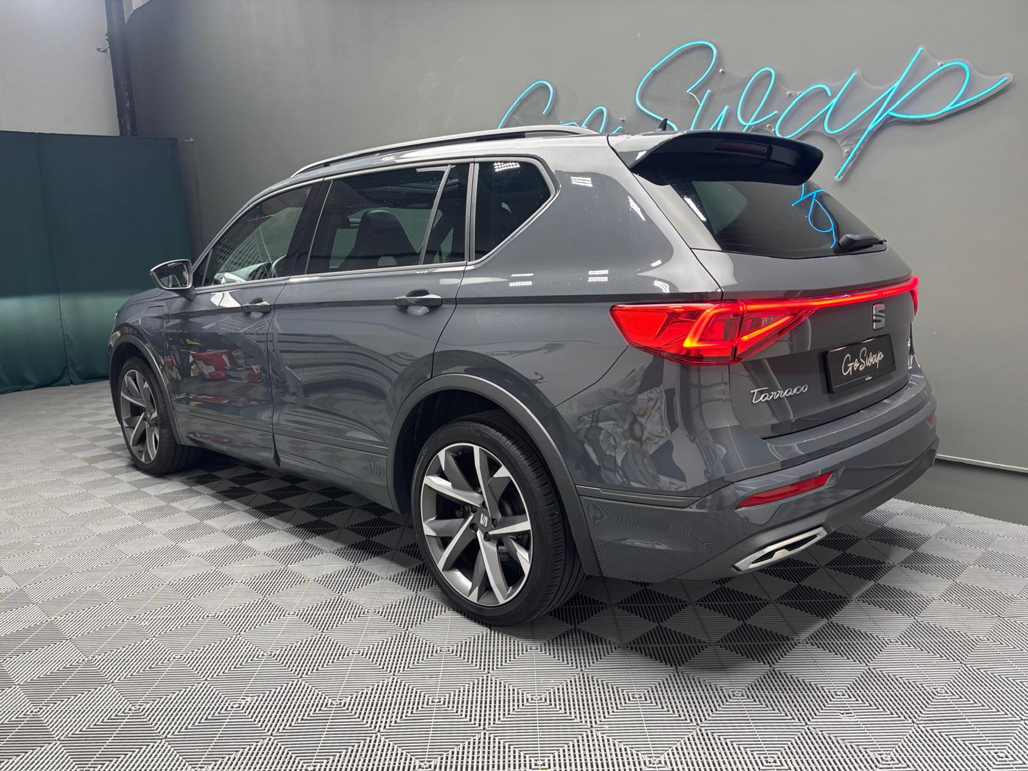 listing desktop thumbnail image 7