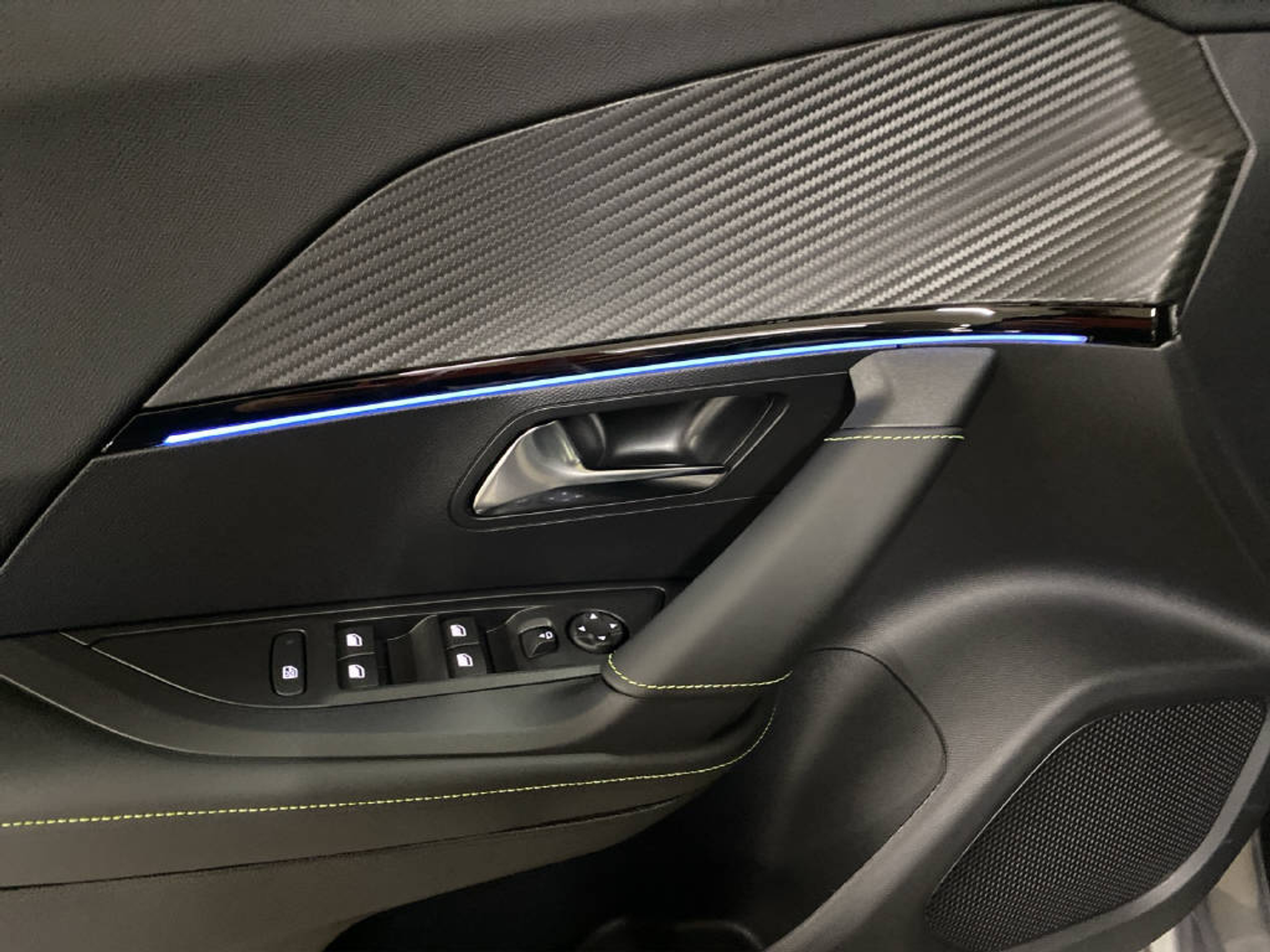 listing desktop thumbnail image 11