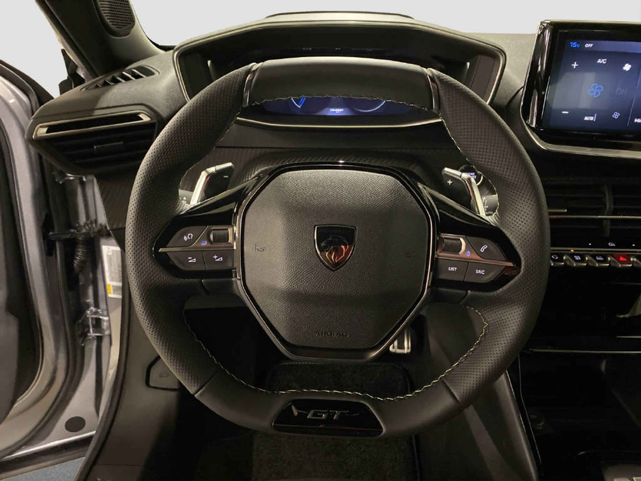 listing desktop thumbnail image 7