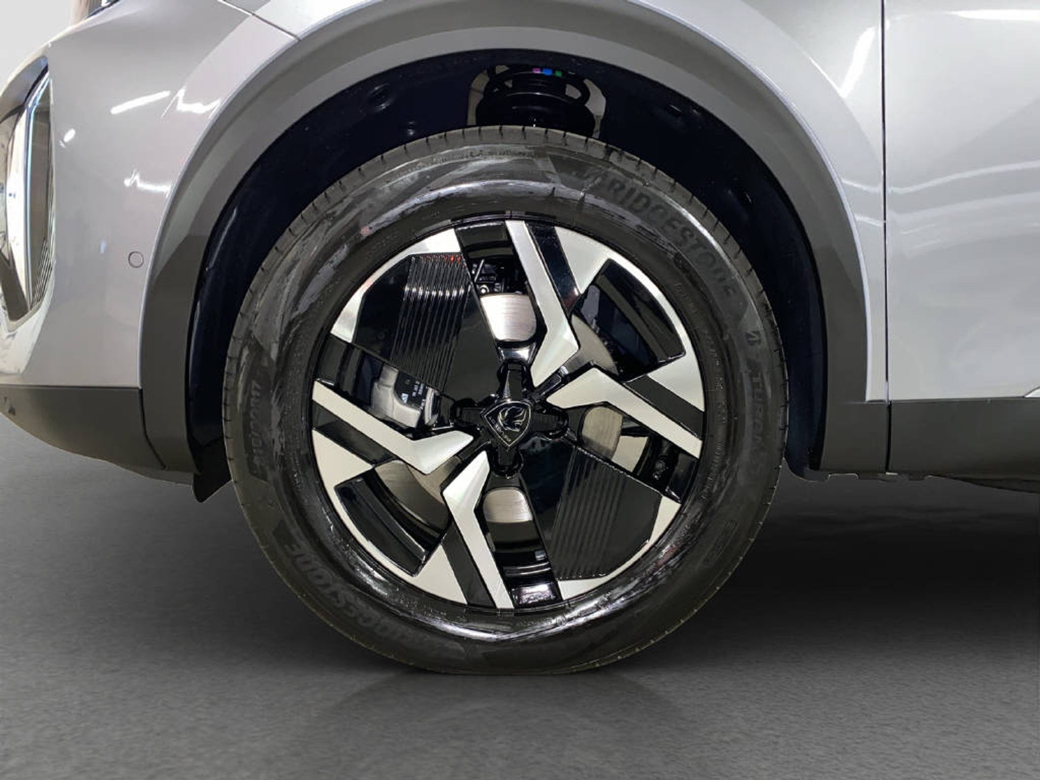 listing desktop thumbnail image 14